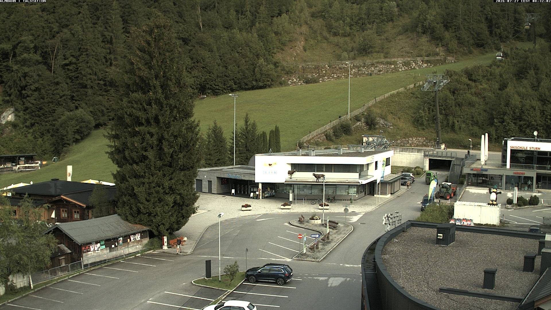Archiv Foto Webcam Lofereralmbahn 1 - Talstation