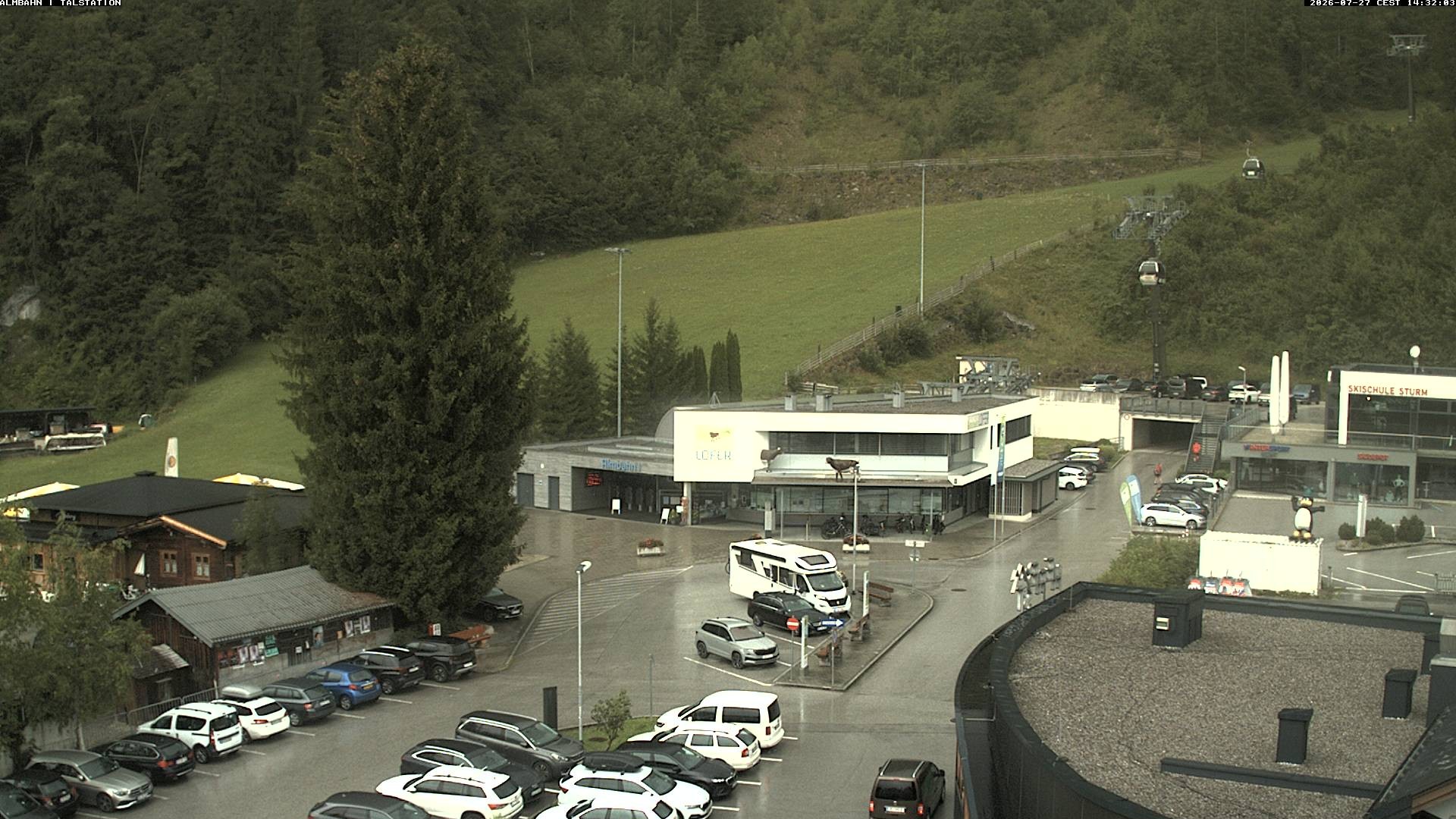 Archiv Foto Webcam Lofereralmbahn 1 - Talstation