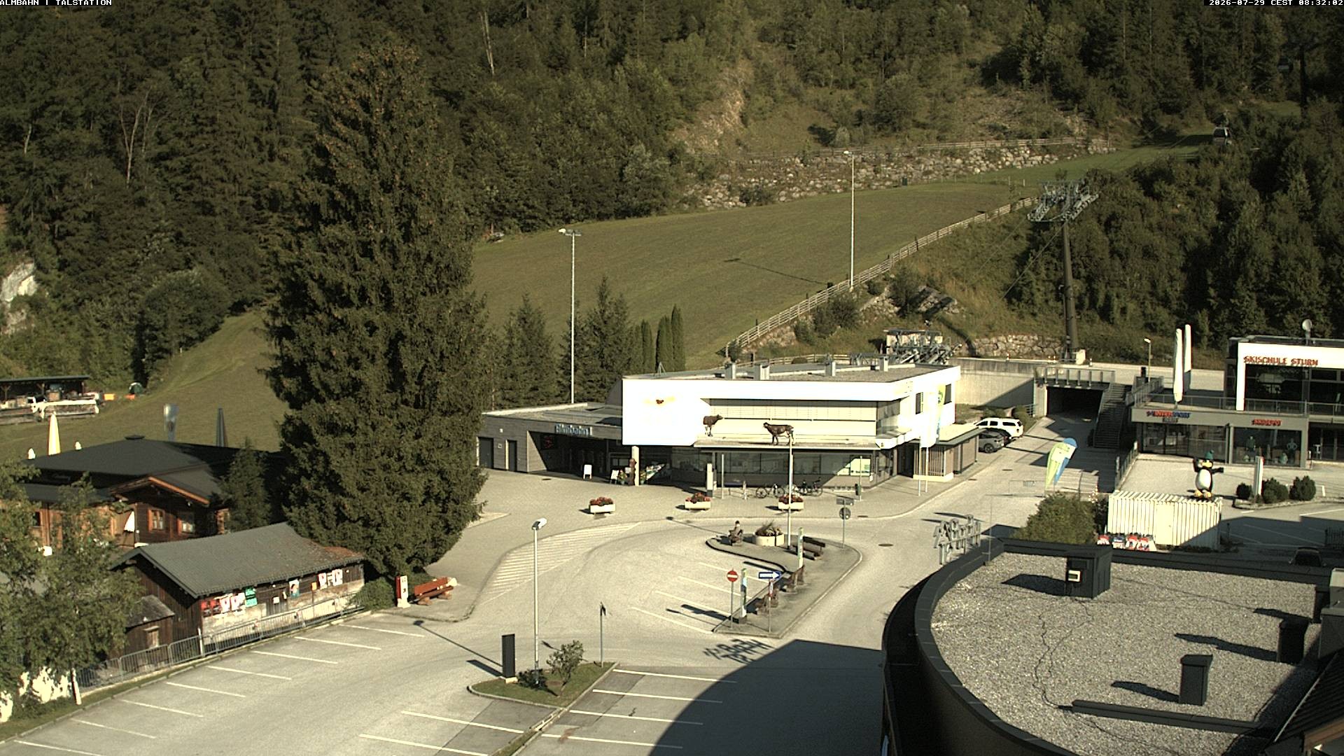 Archived image Webcam Lofereralmbahn 1 base station