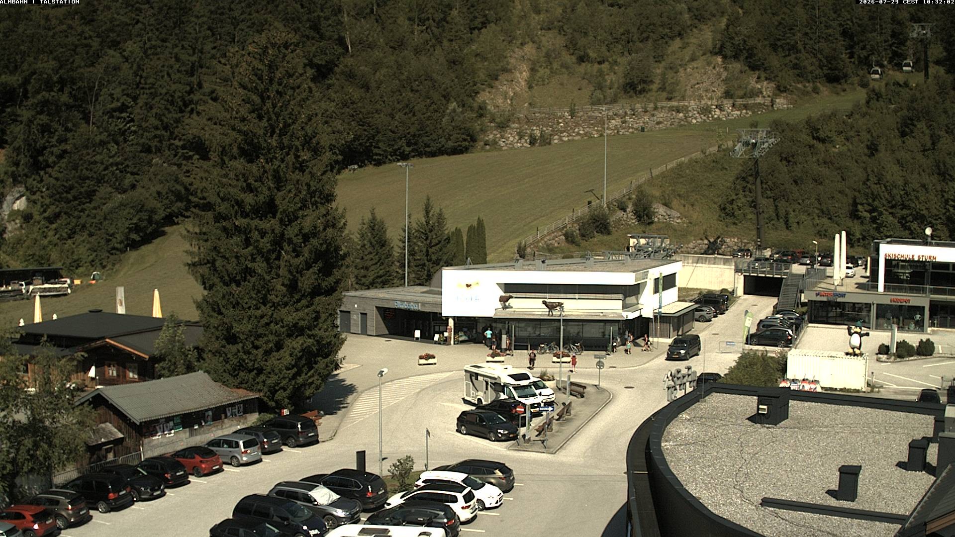 Archiv Foto Webcam Lofereralmbahn 1 - Talstation