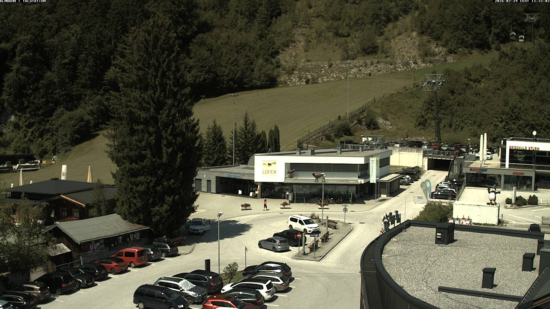 Archiv Foto Webcam Lofereralmbahn 1 - Talstation