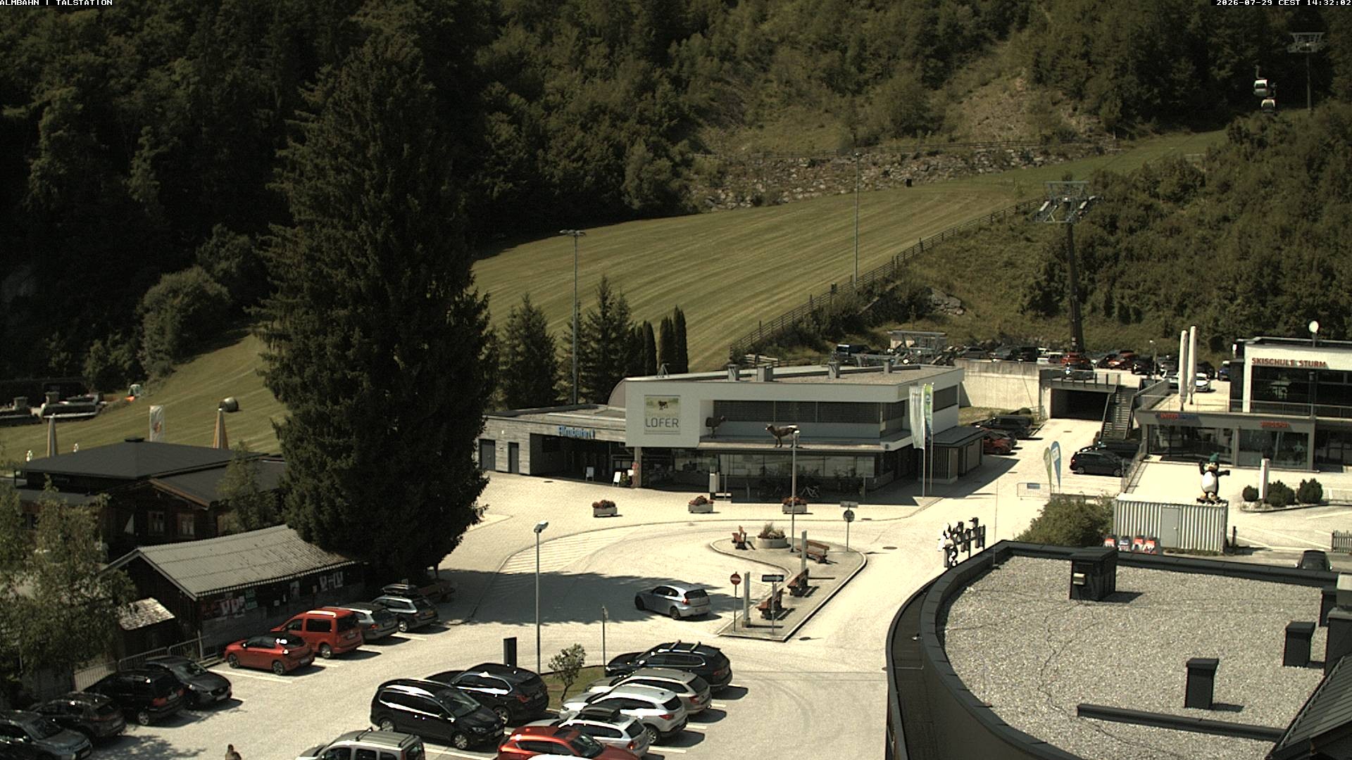 Archiv Foto Webcam Lofereralmbahn 1 - Talstation