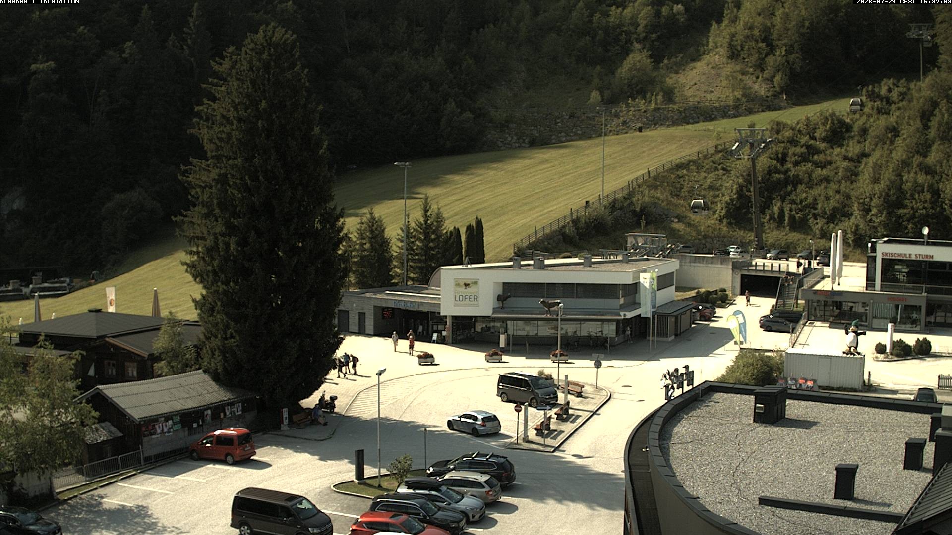 Archiv Foto Webcam Lofereralmbahn 1 - Talstation