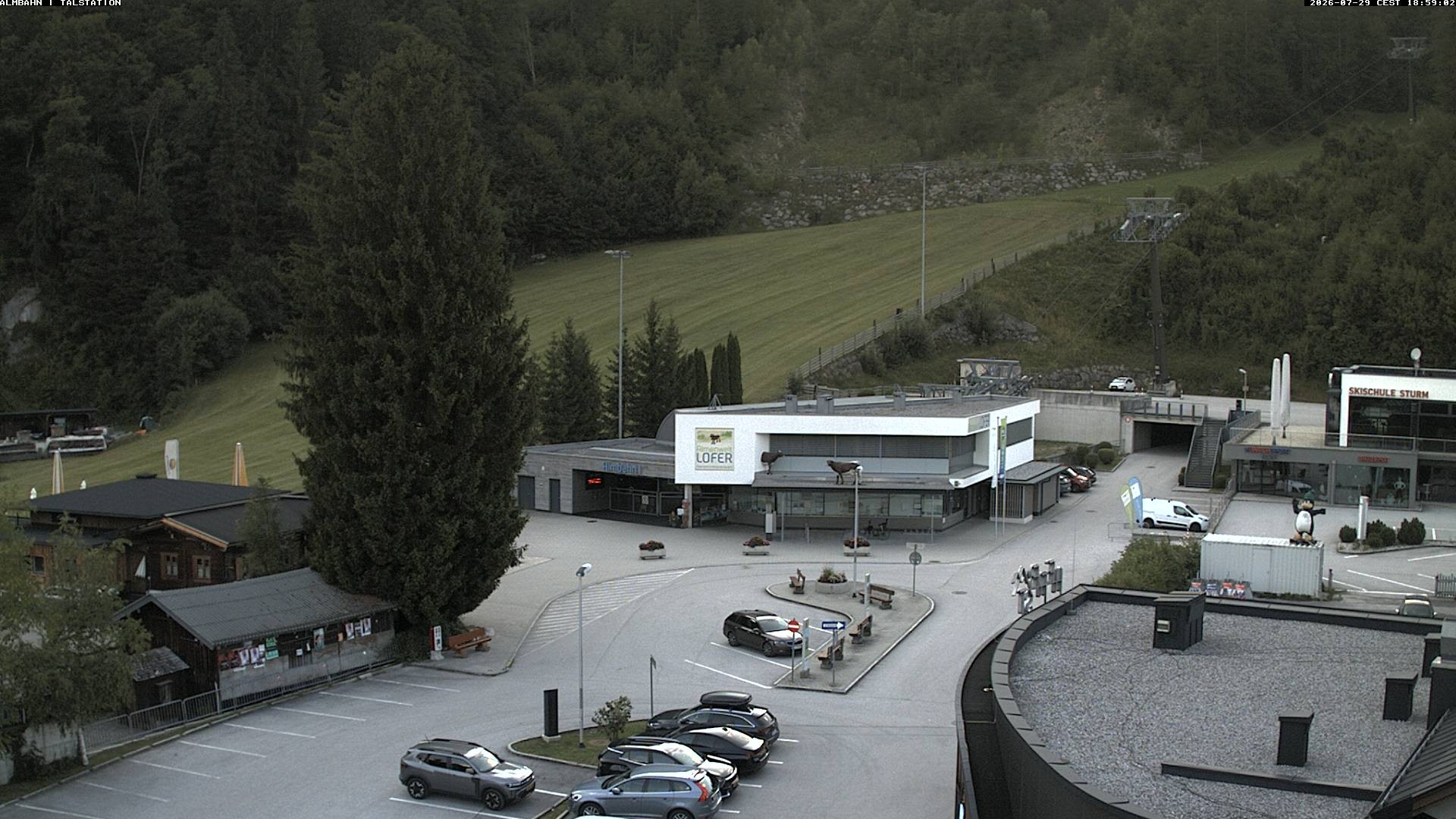 Archiv Foto Webcam Lofereralmbahn 1 - Talstation