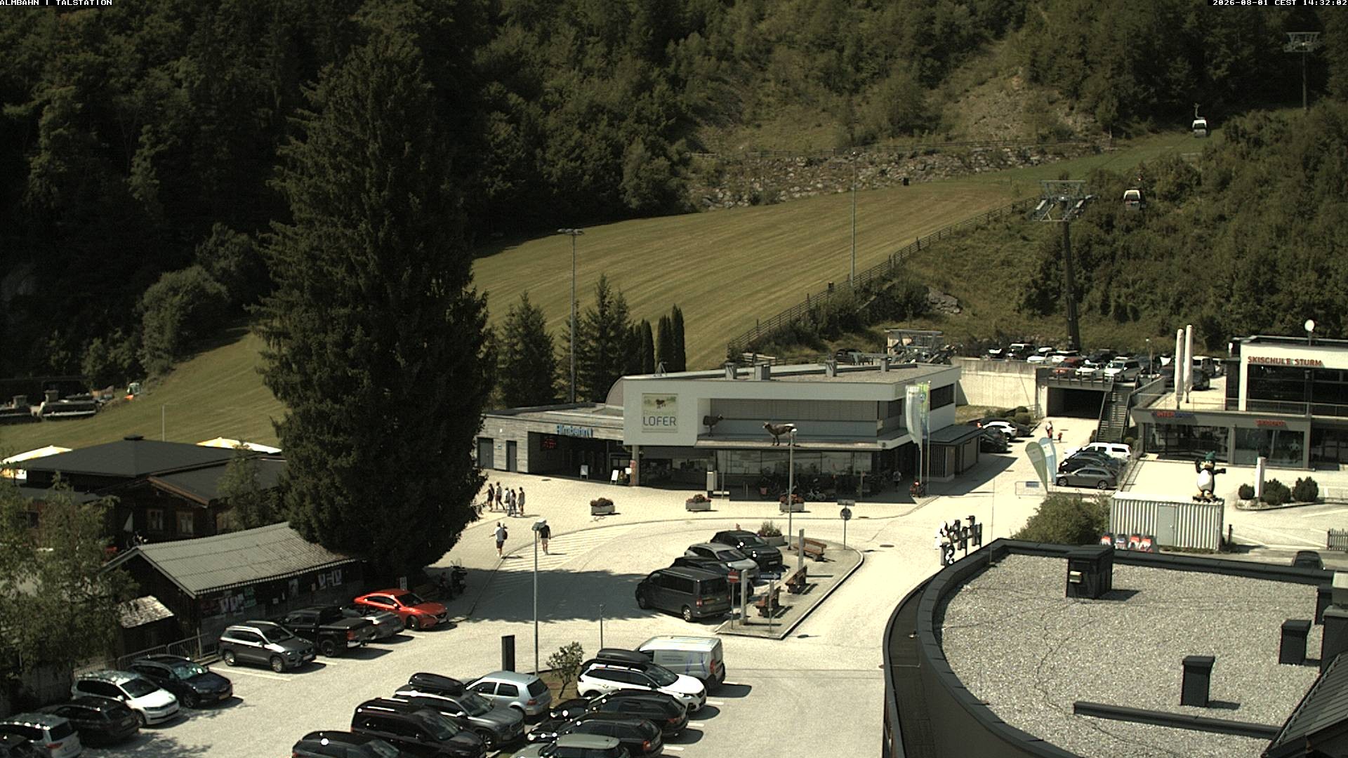 Archiv Foto Webcam Lofereralmbahn 1 - Talstation
