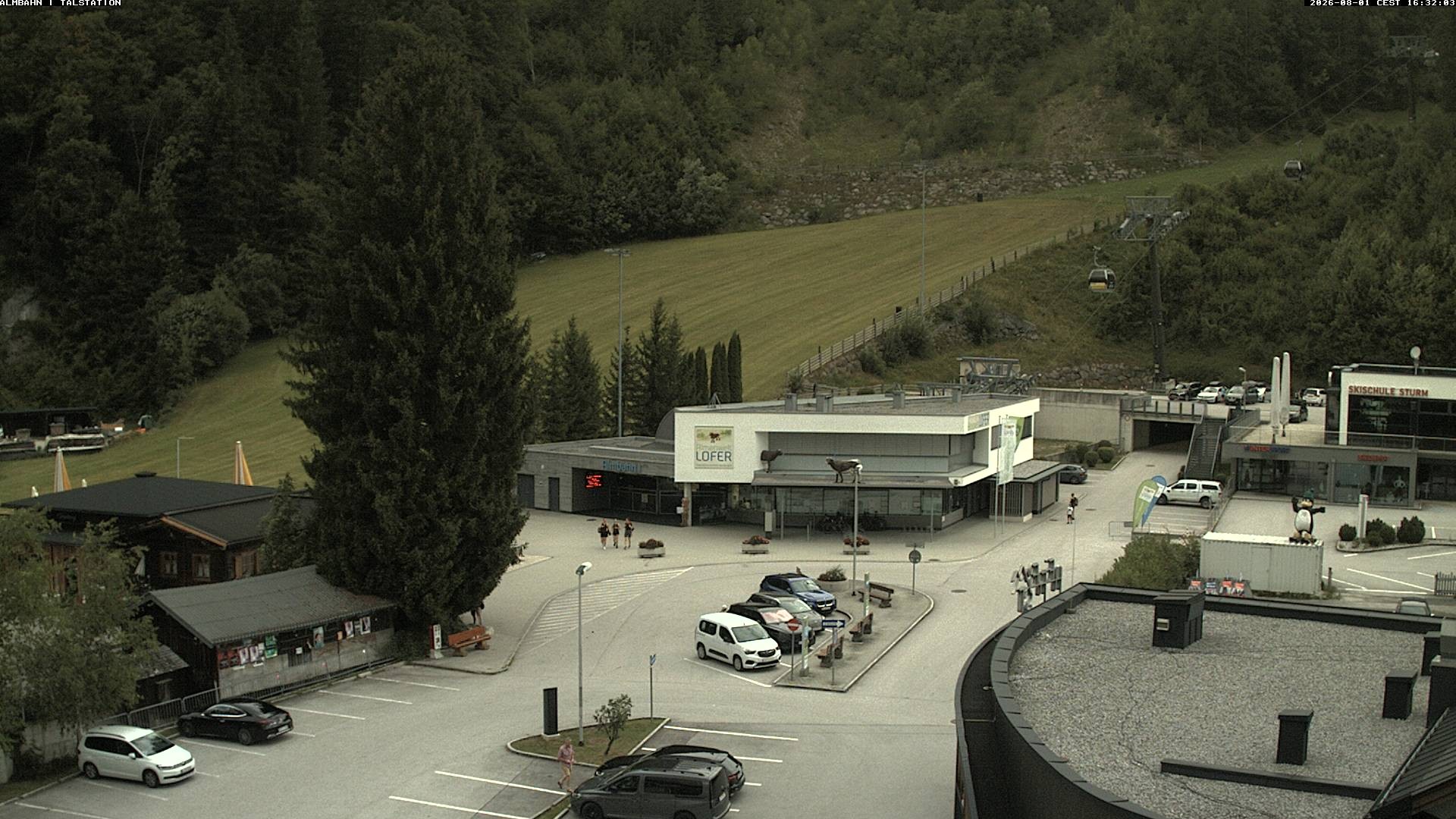 Archiv Foto Webcam Lofereralmbahn 1 - Talstation