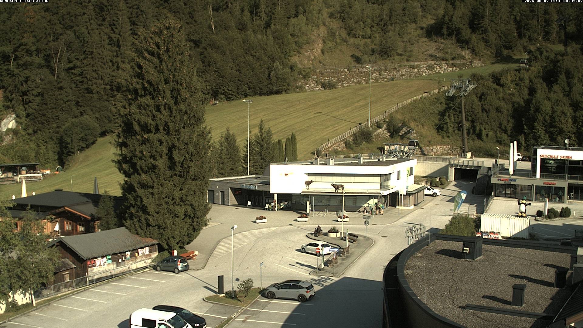 Archiv Foto Webcam Lofereralmbahn 1 - Talstation