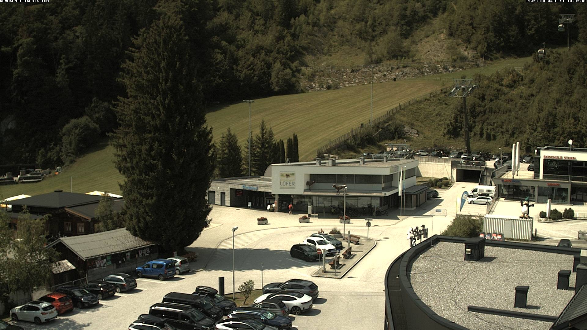Archived image Webcam Lofereralmbahn 1 base station