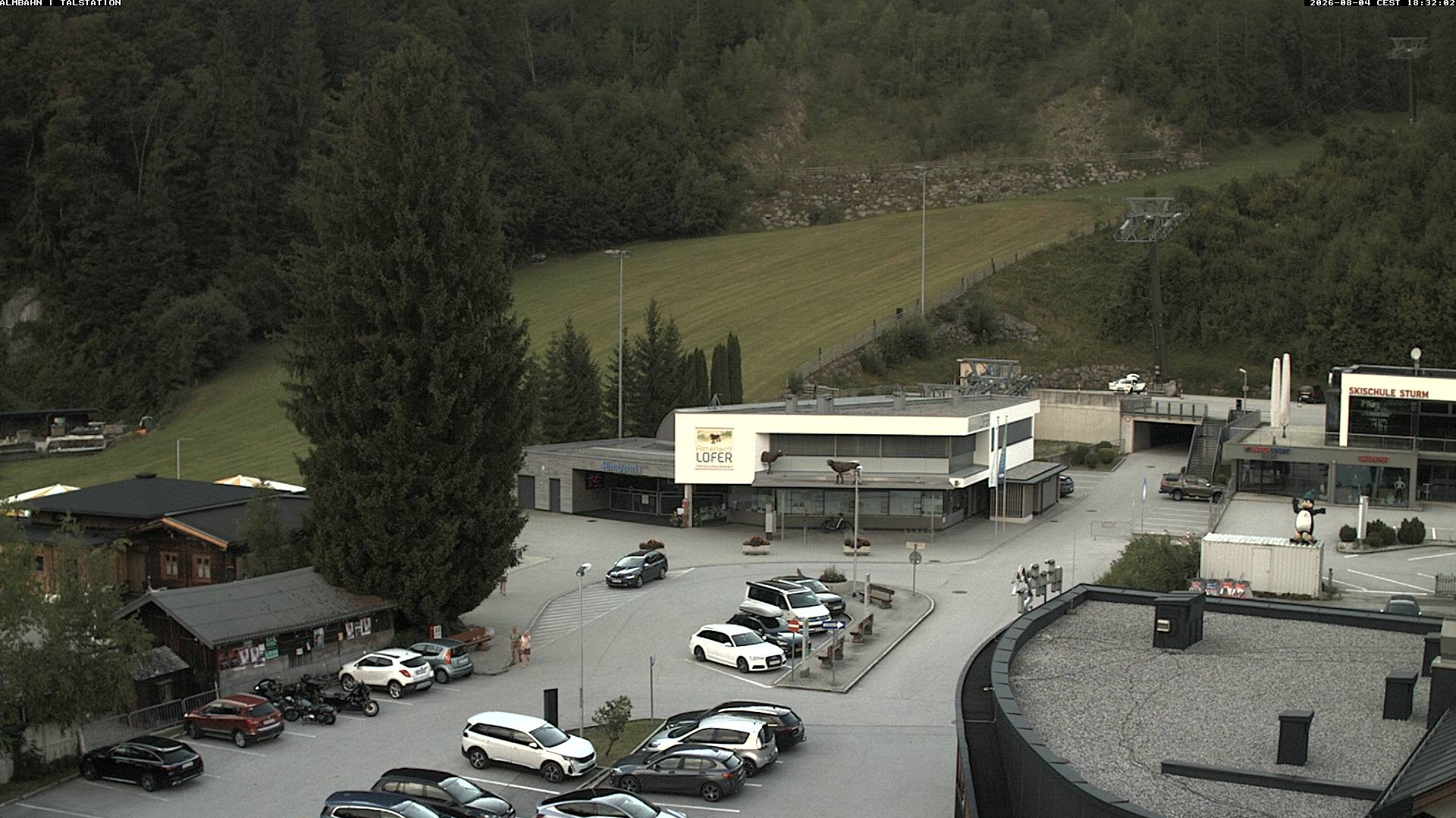 Archived image Webcam Lofereralmbahn 1 base station