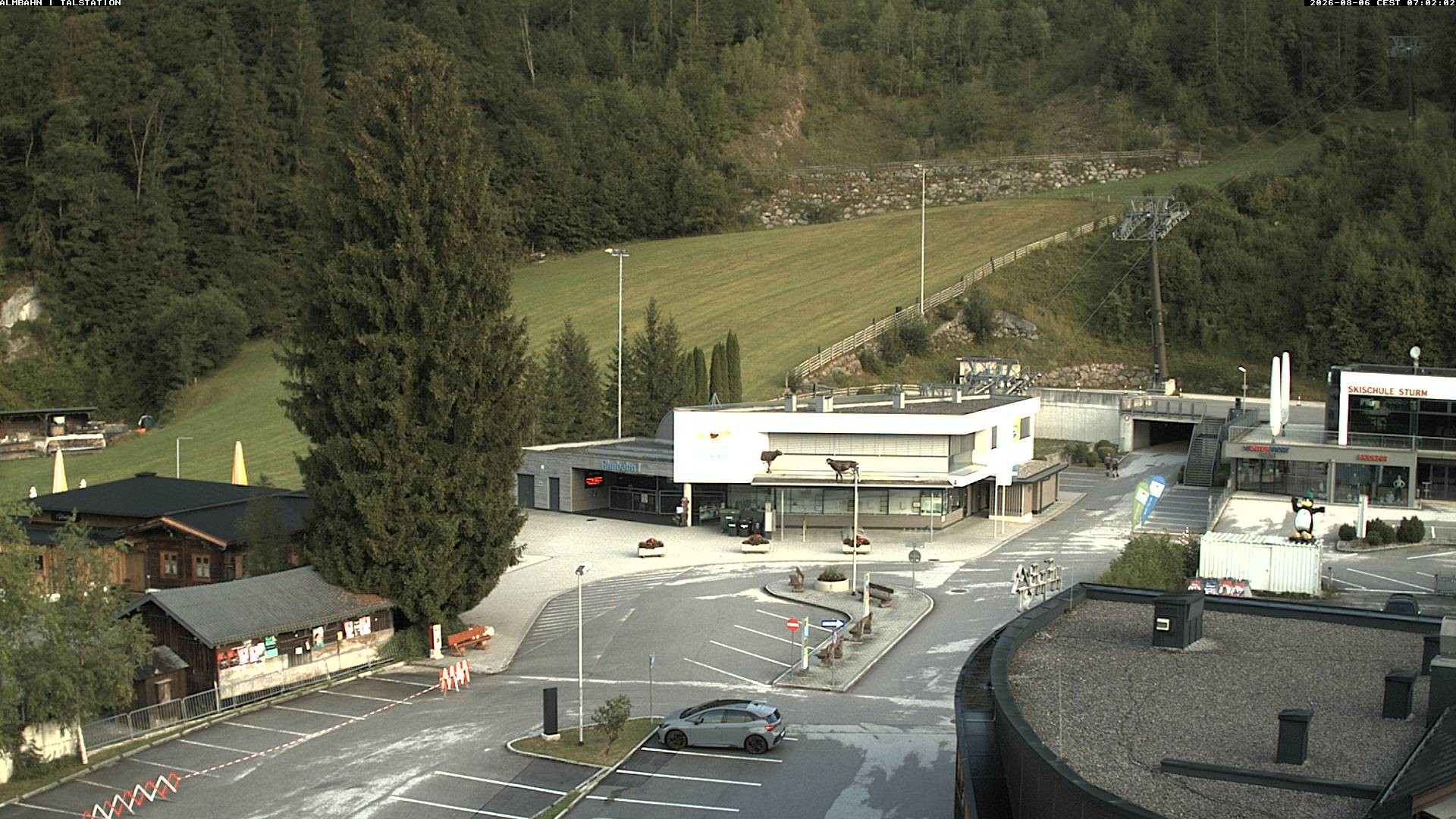 Archiv Foto Webcam Lofereralmbahn 1 - Talstation