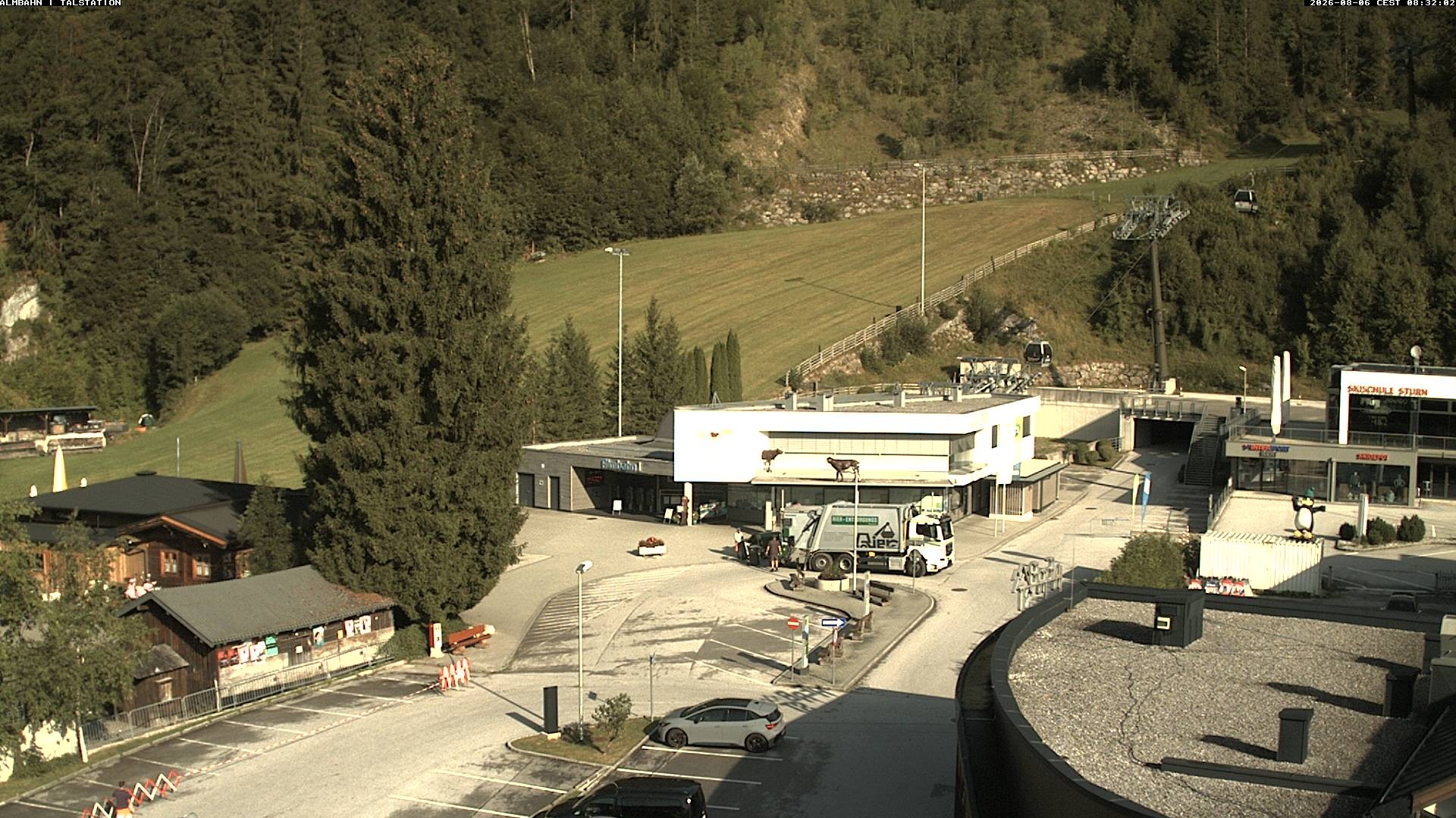 Archiv Foto Webcam Lofereralmbahn 1 - Talstation