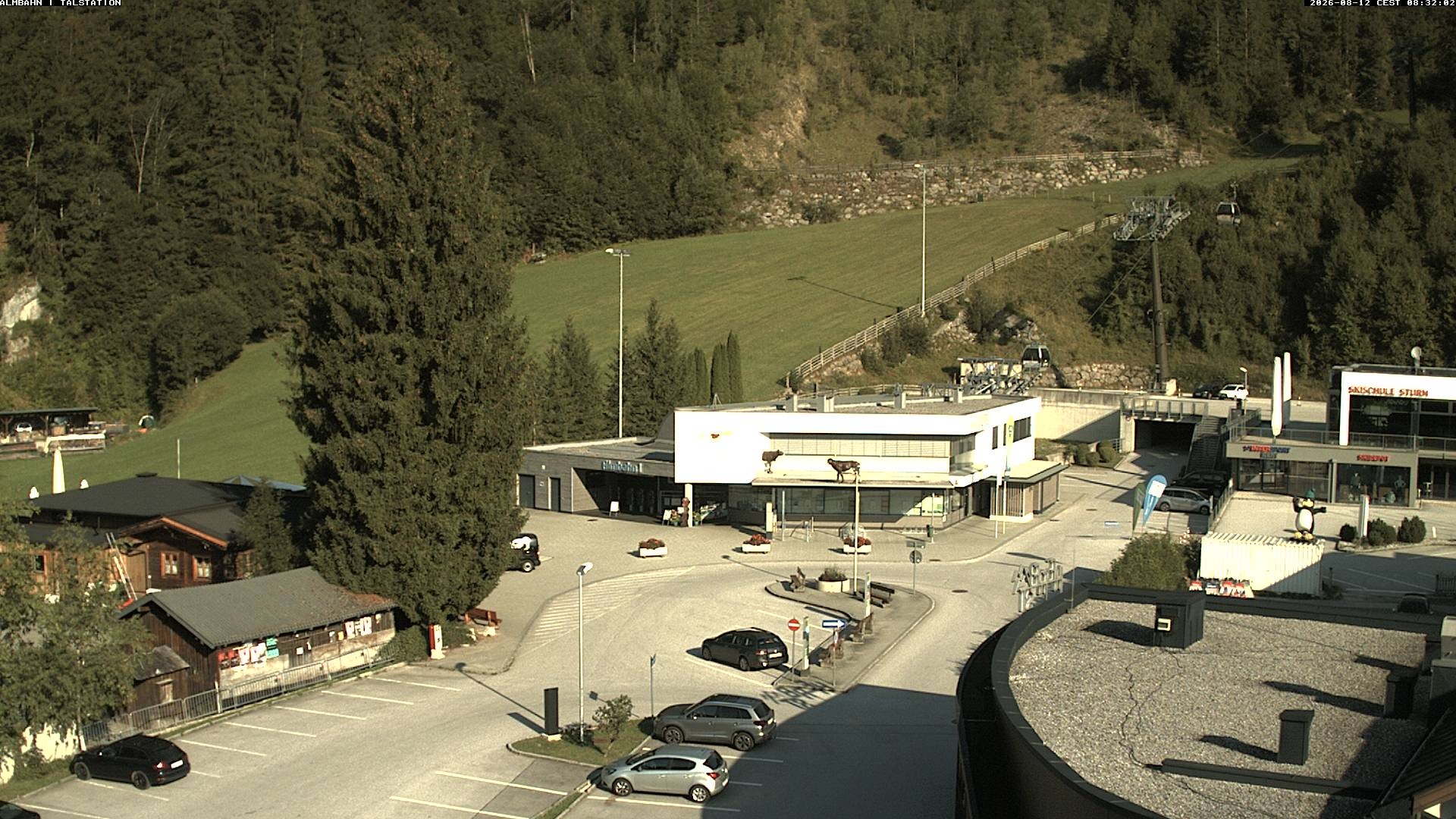 Archiv Foto Webcam Lofereralmbahn 1 - Talstation