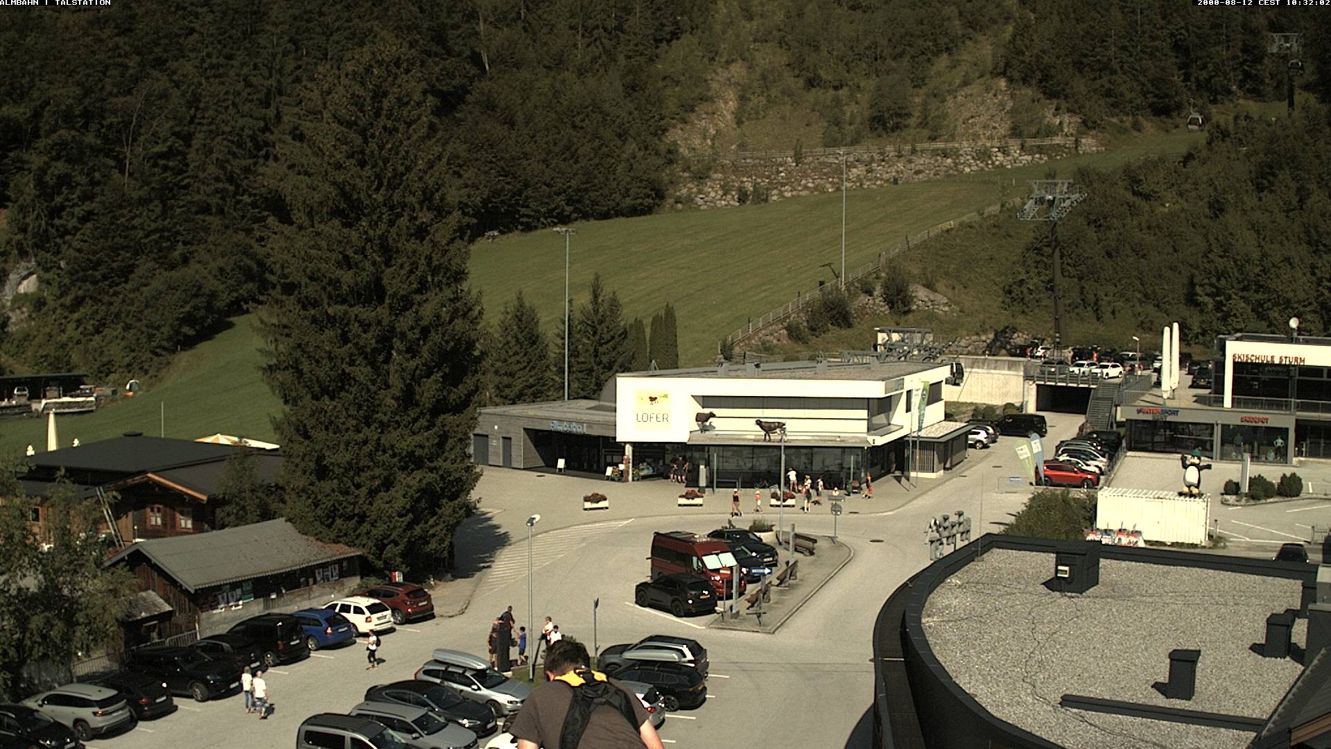 Archiv Foto Webcam Lofereralmbahn 1 - Talstation