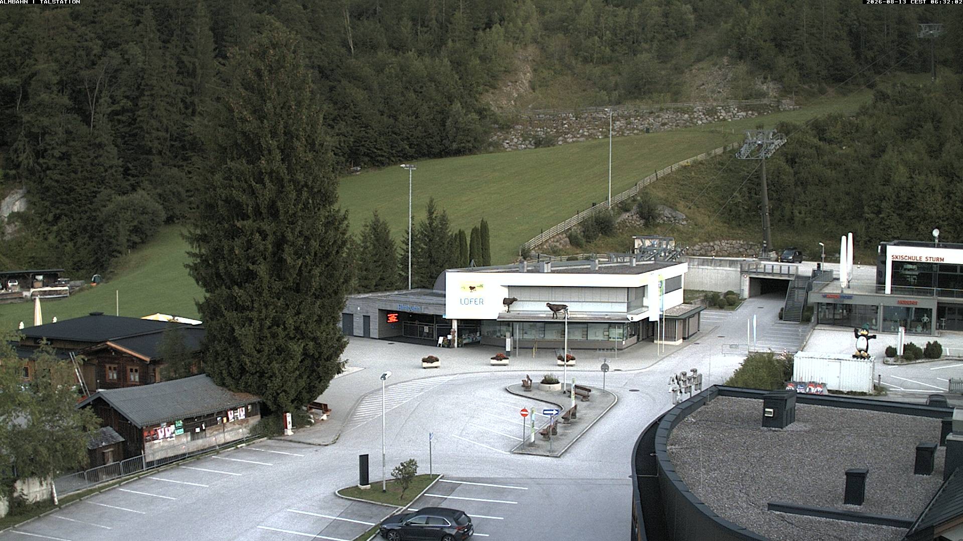 Archiv Foto Webcam Lofereralmbahn 1 - Talstation