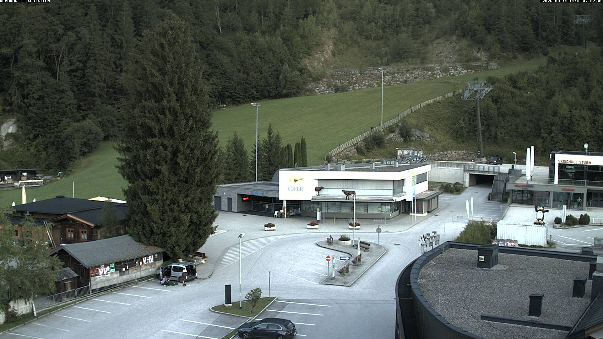 Archiv Foto Webcam Lofereralmbahn 1 - Talstation