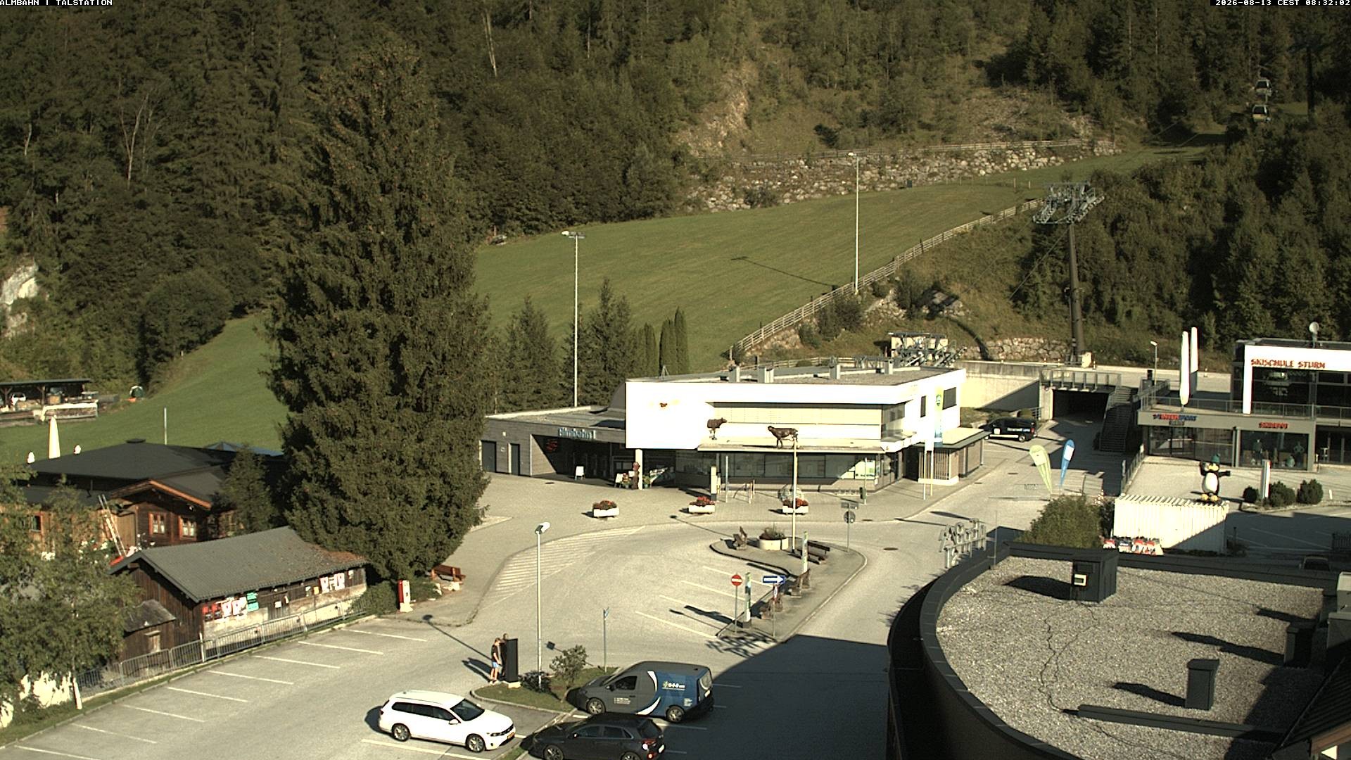 Archiv Foto Webcam Lofereralmbahn 1 - Talstation