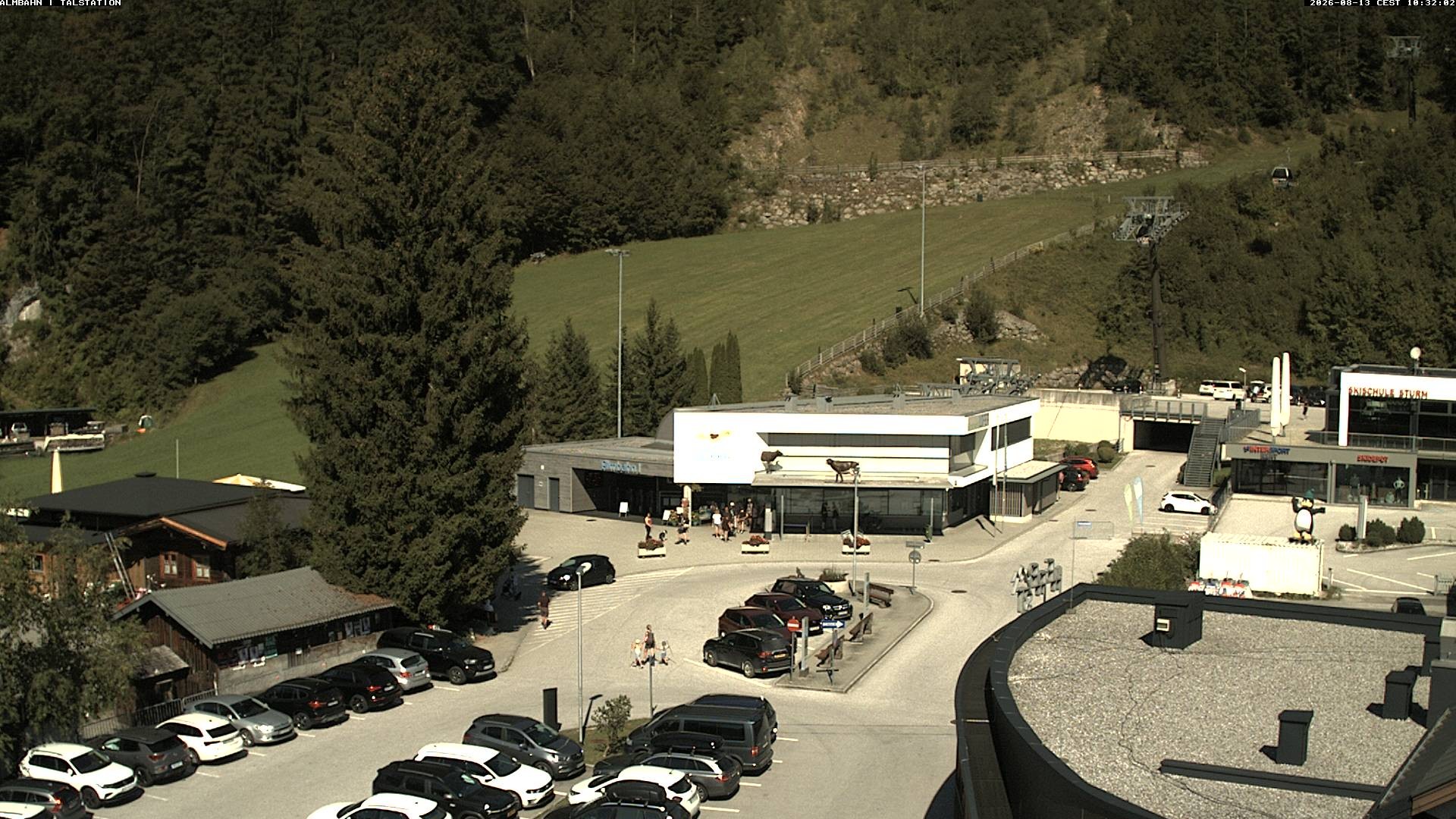 Archiv Foto Webcam Lofereralmbahn 1 - Talstation