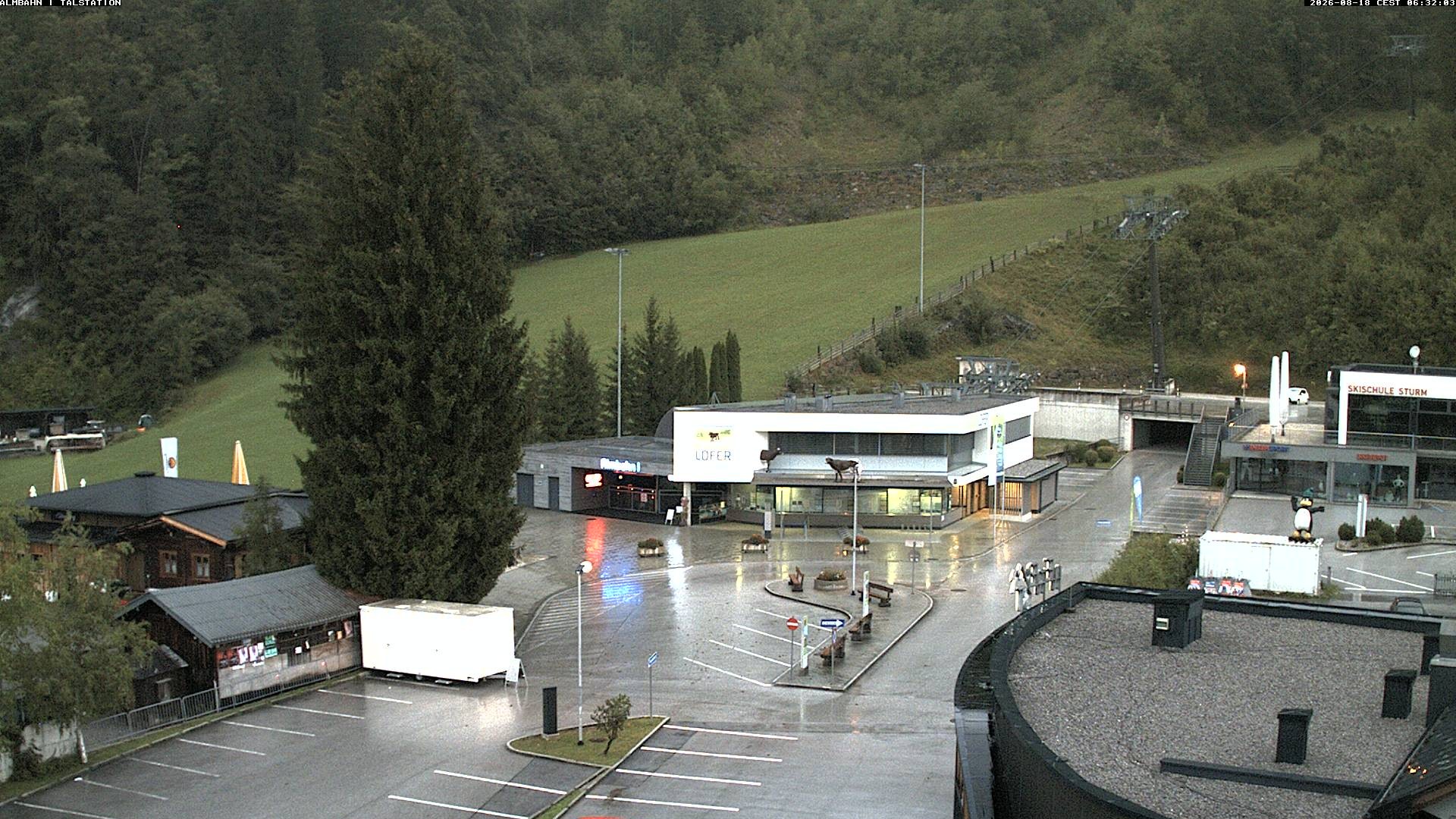 Archiv Foto Webcam Lofereralmbahn 1 - Talstation