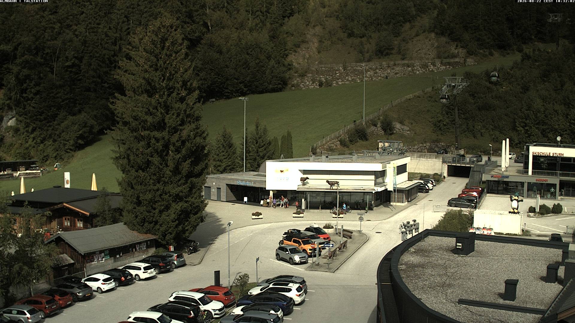 Archiv Foto Webcam Lofereralmbahn 1 - Talstation