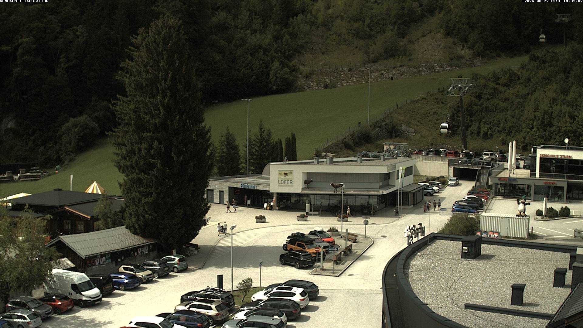 Archiv Foto Webcam Lofereralmbahn 1 - Talstation