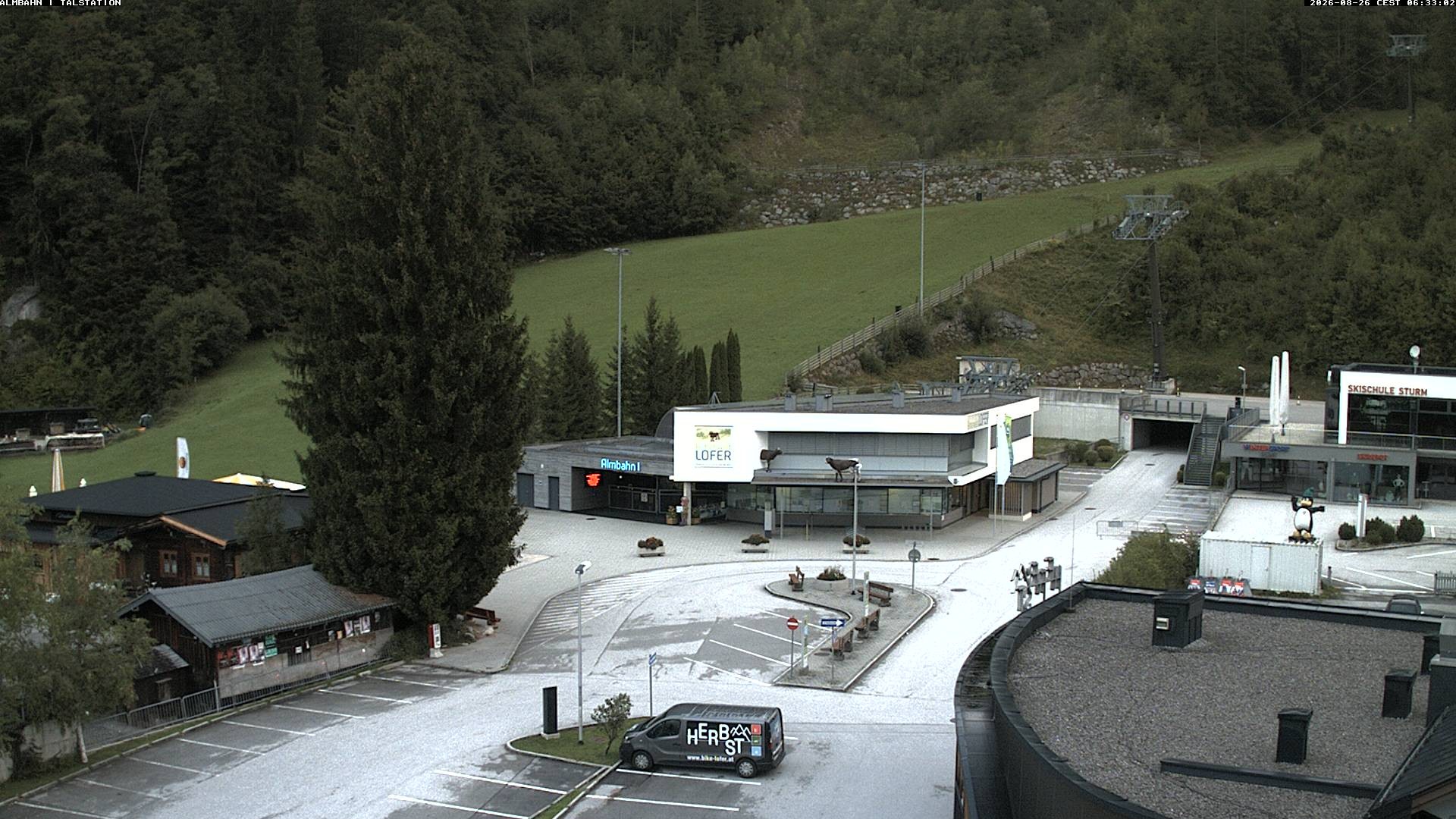 Archiv Foto Webcam Lofereralmbahn 1 - Talstation