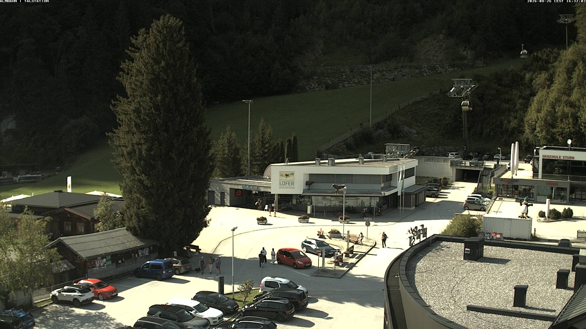 Archiv Foto Webcam Lofereralmbahn 1 - Talstation