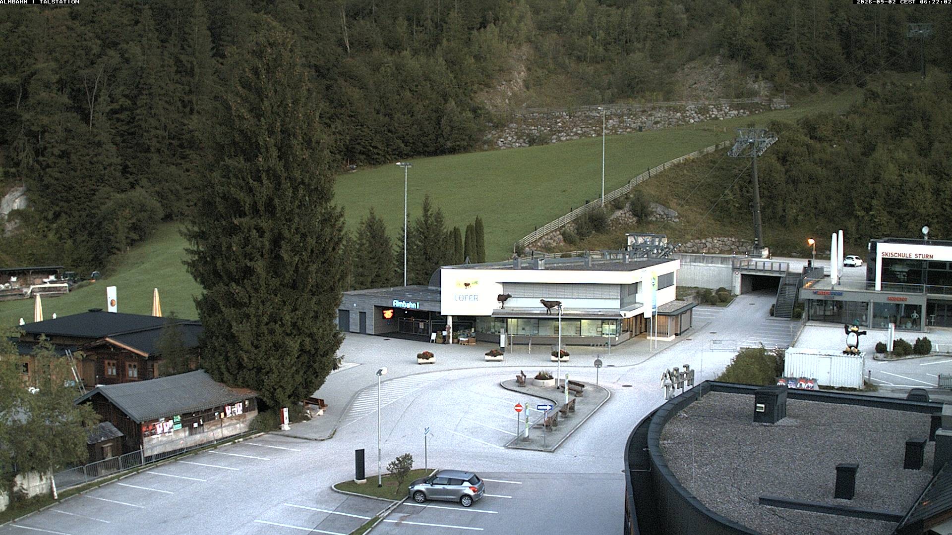 Archiv Foto Webcam Lofereralmbahn 1 - Talstation