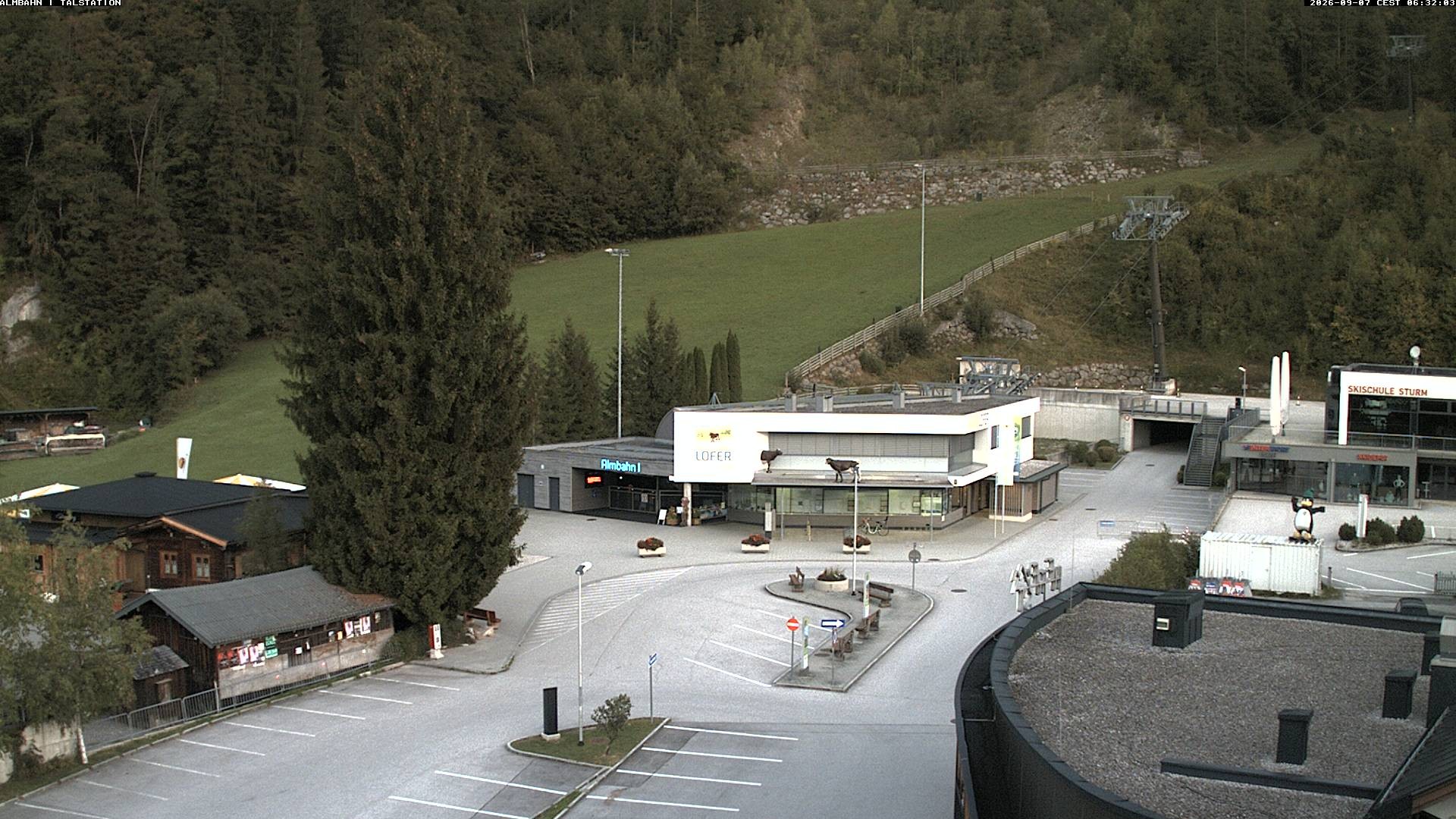 Archived image Webcam Lofereralmbahn 1 base station