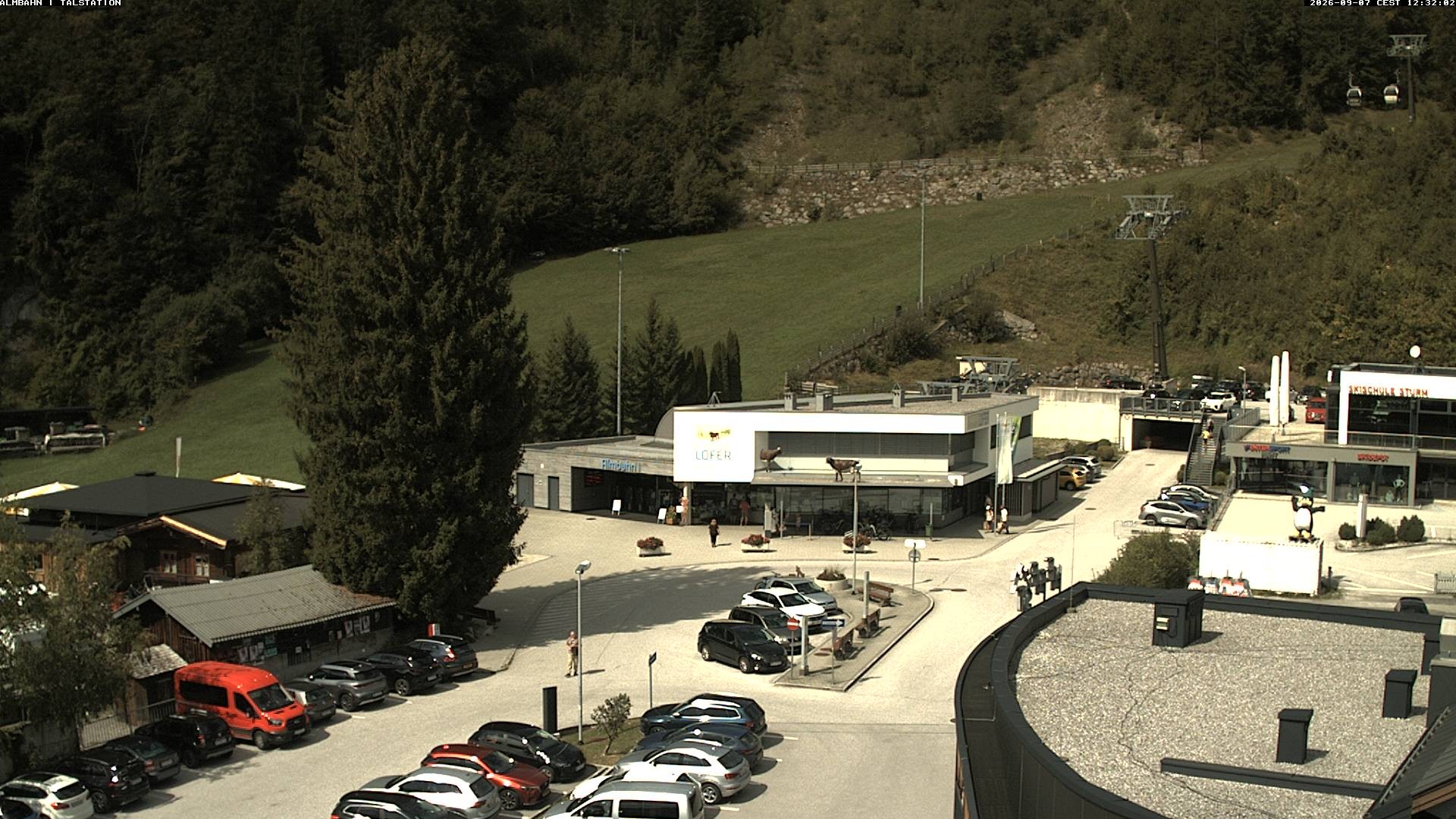 Archiv Foto Webcam Lofereralmbahn 1 - Talstation
