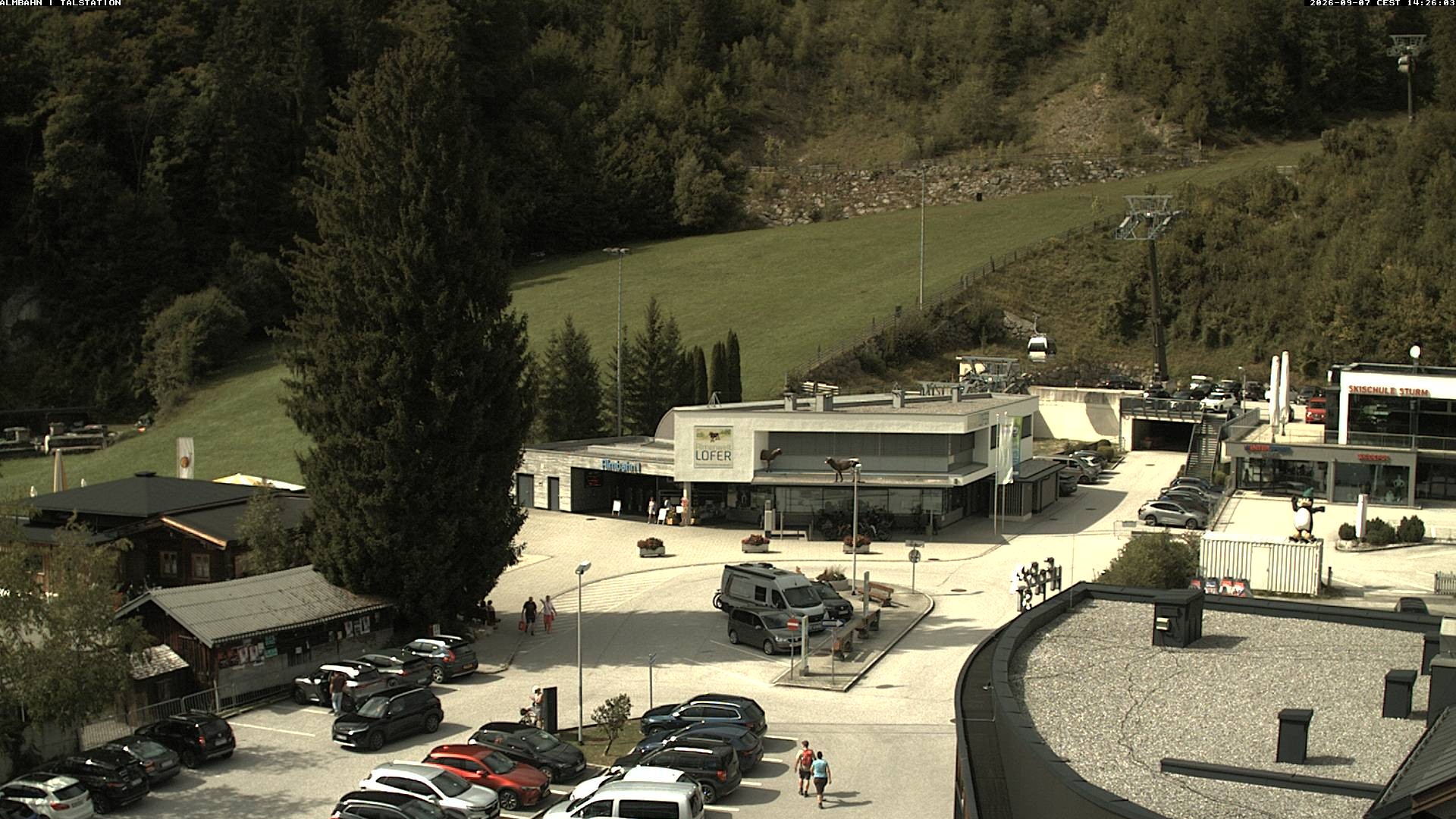 Archiv Foto Webcam Lofereralmbahn 1 - Talstation
