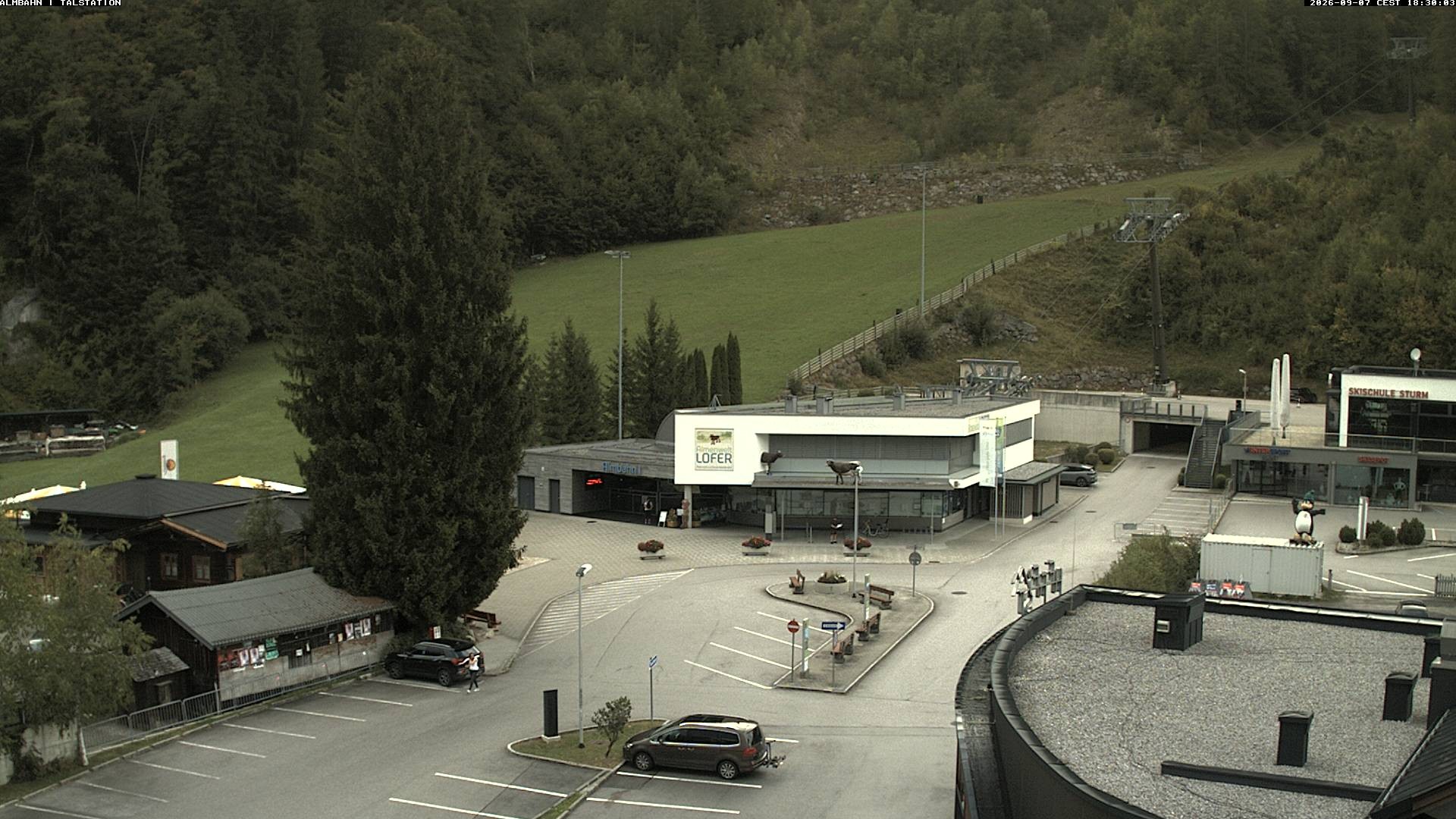 Archiv Foto Webcam Lofereralmbahn 1 - Talstation