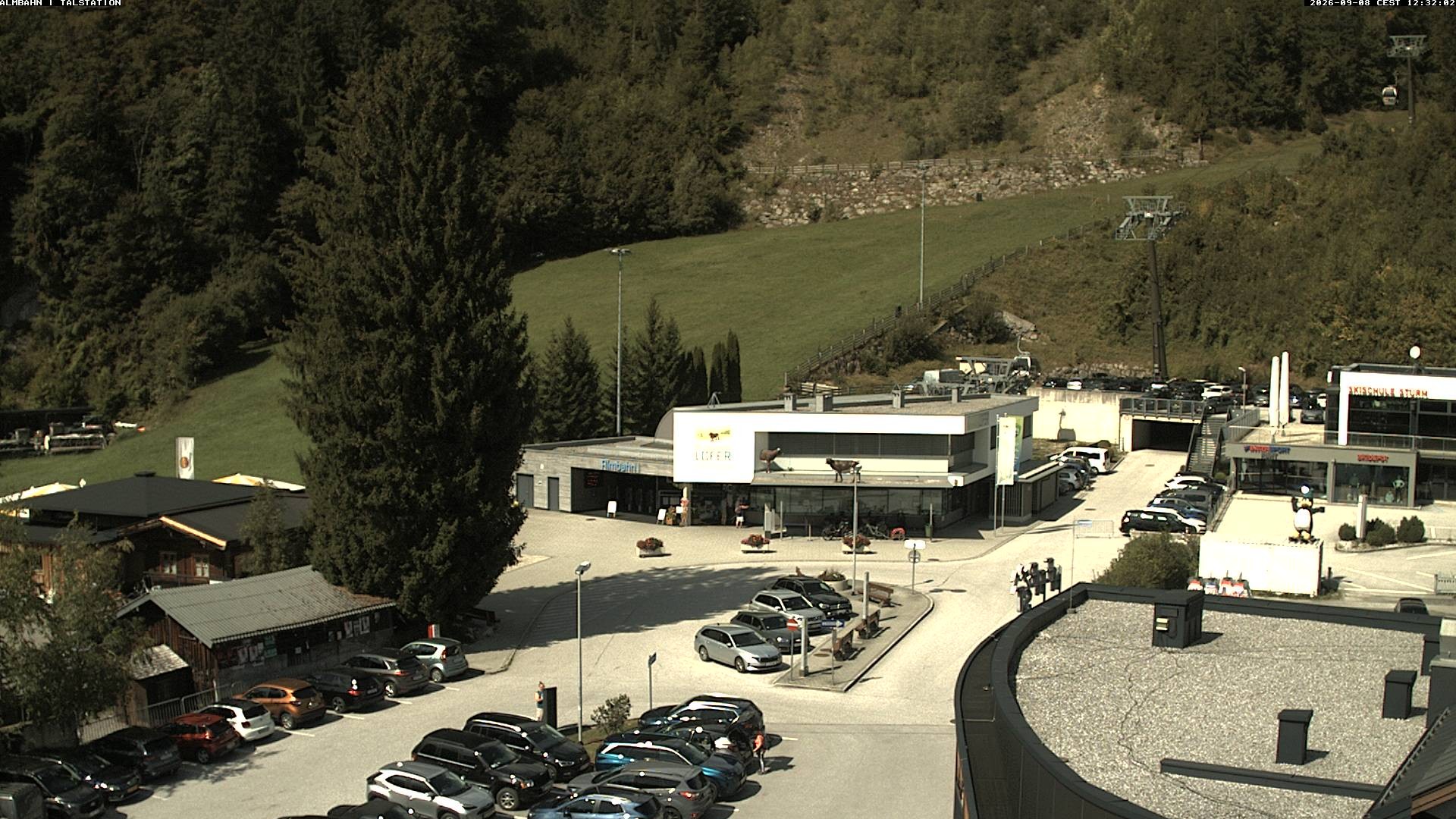 Archived image Webcam Lofereralmbahn 1 base station