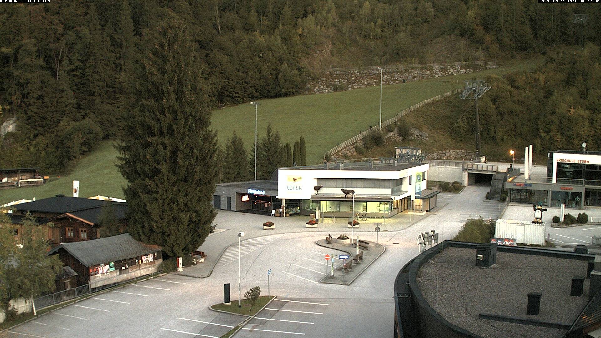 Archiv Foto Webcam Lofereralmbahn 1 - Talstation
