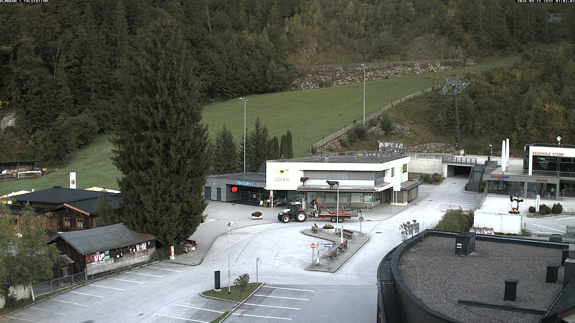 Archiv Foto Webcam Lofereralmbahn 1 - Talstation