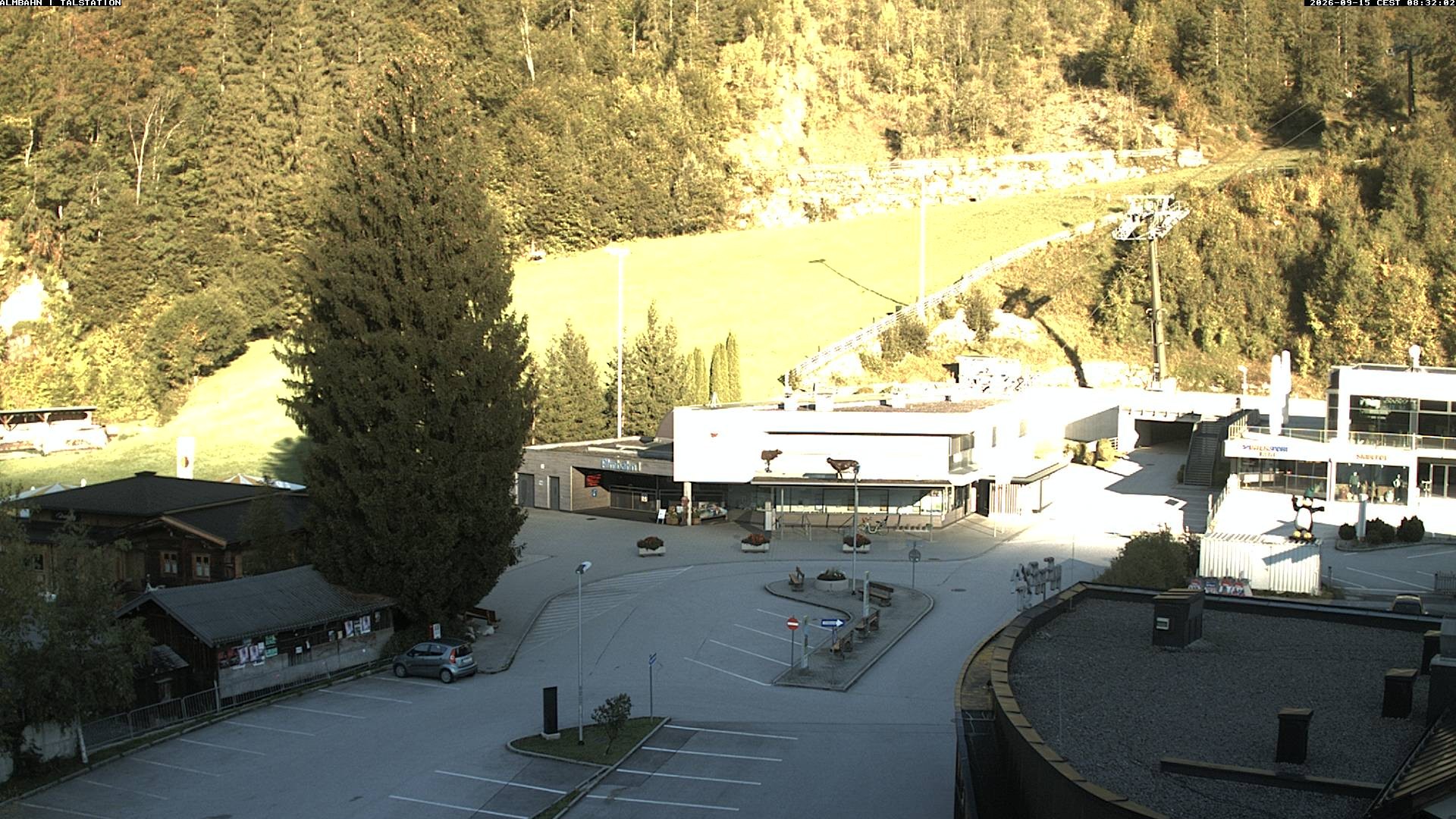 Archiv Foto Webcam Lofereralmbahn 1 - Talstation