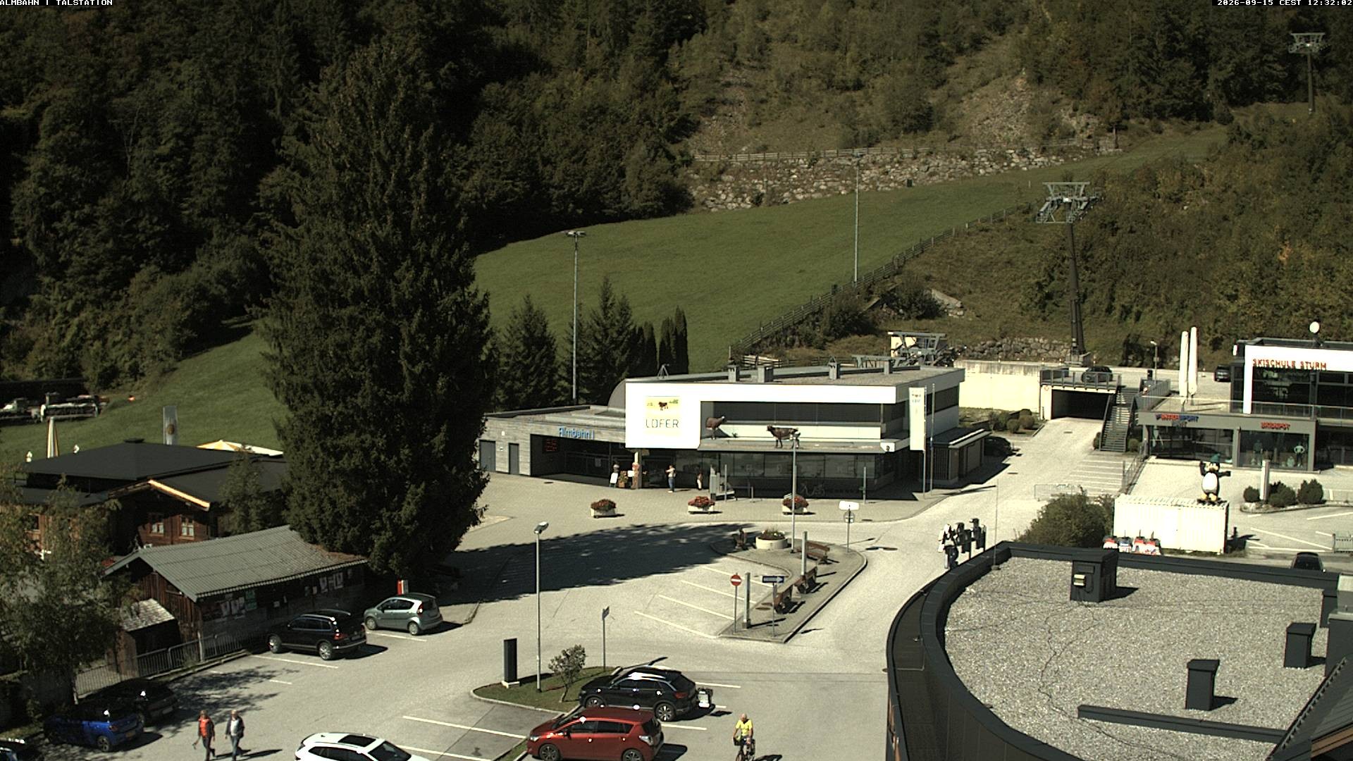Archiv Foto Webcam Lofereralmbahn 1 - Talstation