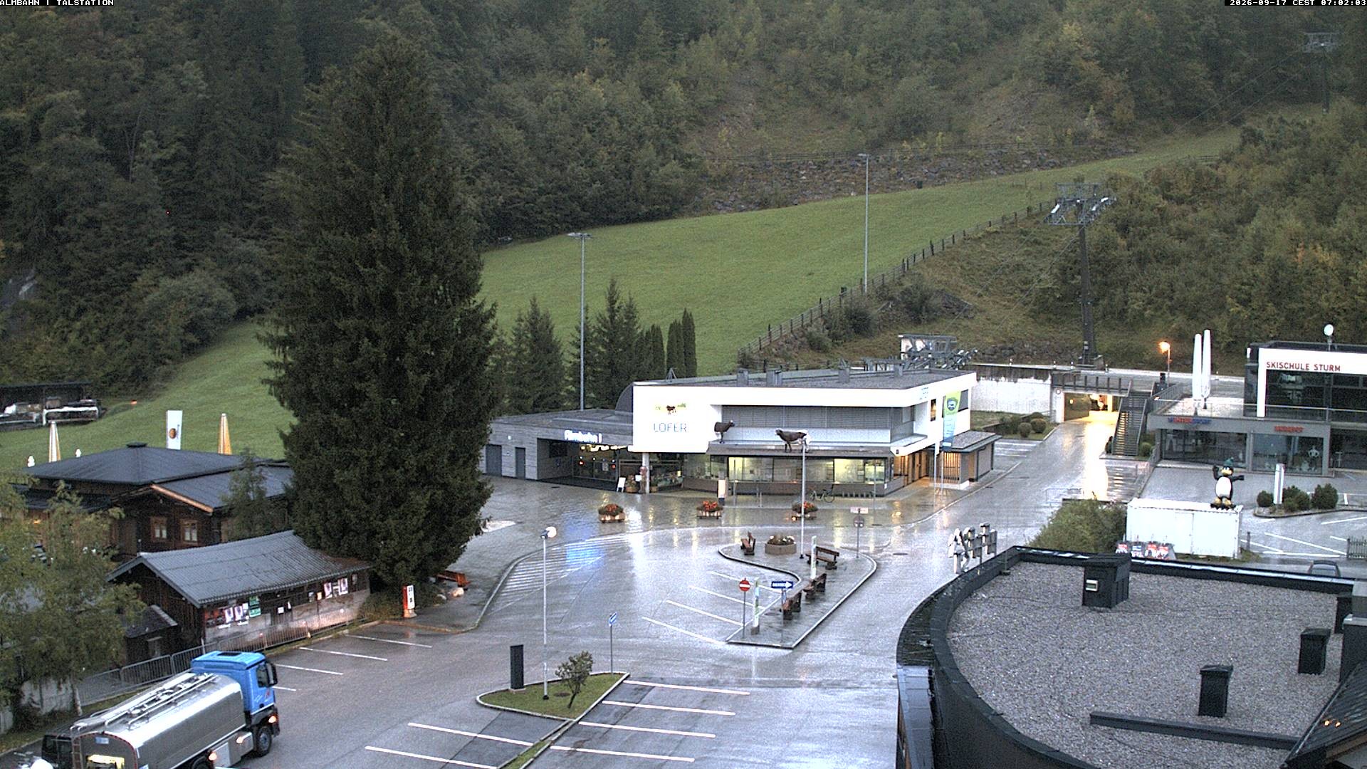 Archiv Foto Webcam Lofereralmbahn 1 - Talstation