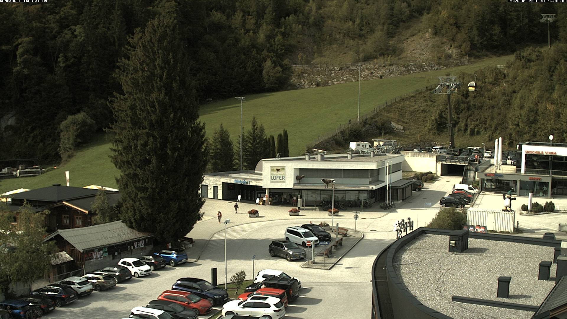 Archiv Foto Webcam Lofereralmbahn 1 - Talstation