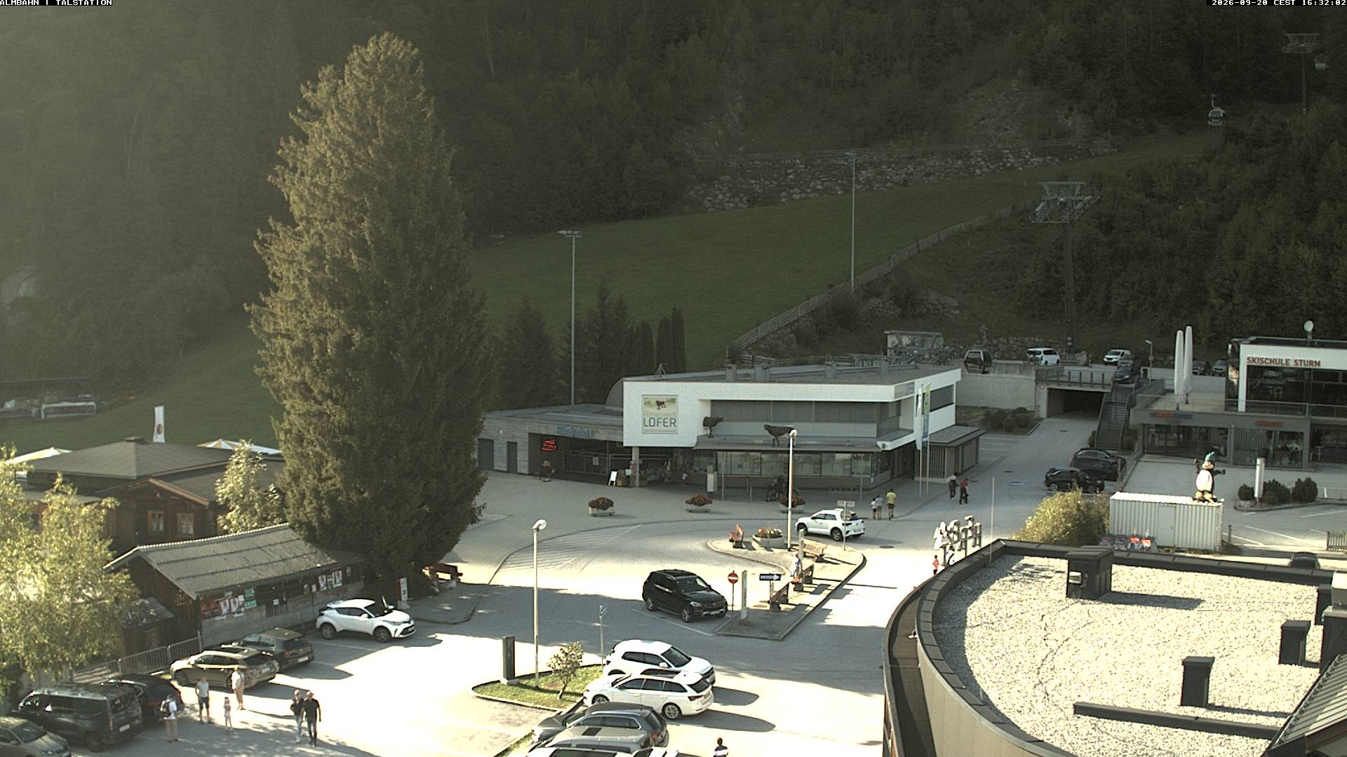 Archiv Foto Webcam Lofereralmbahn 1 - Talstation