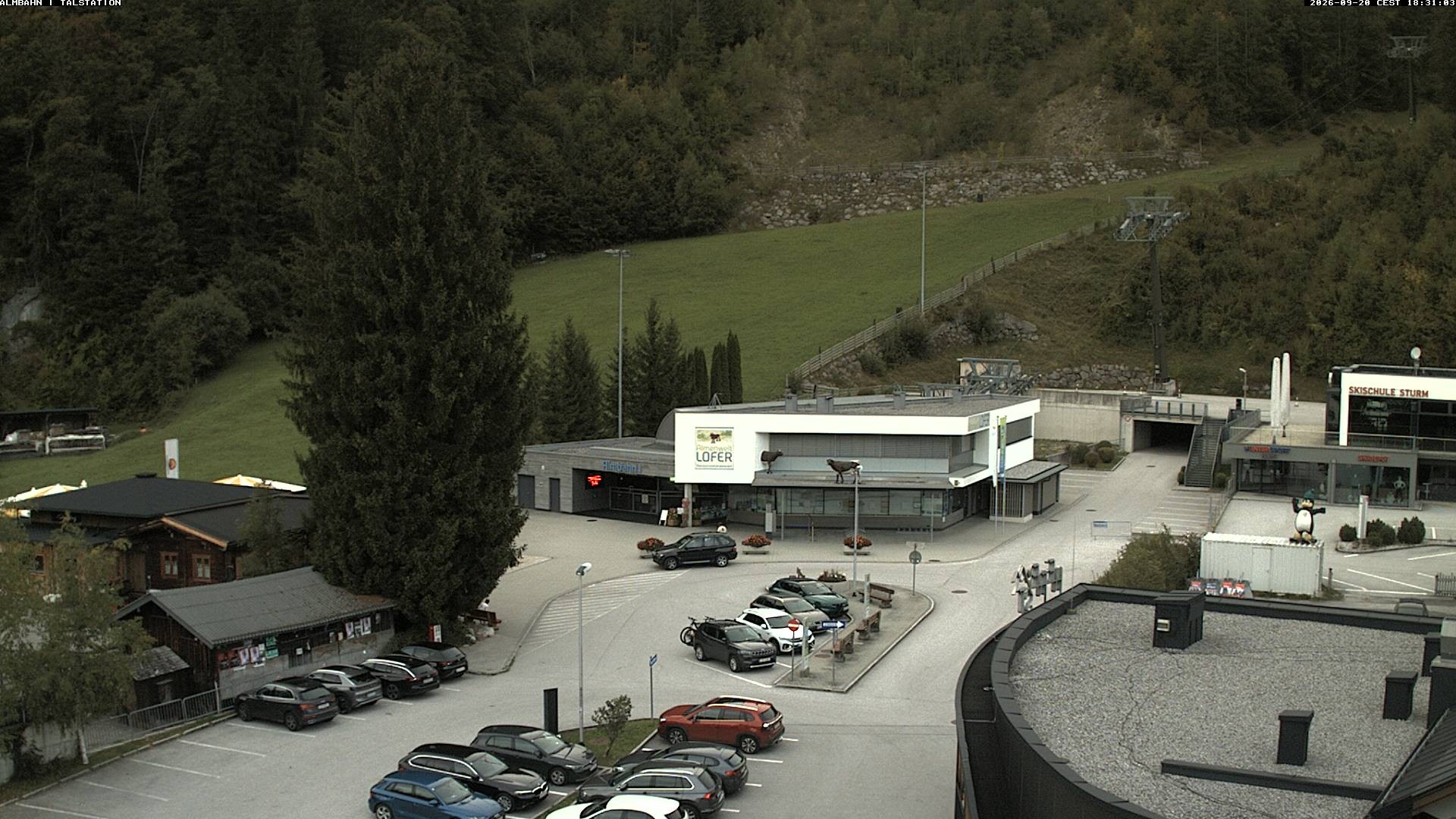 Archiv Foto Webcam Lofereralmbahn 1 - Talstation