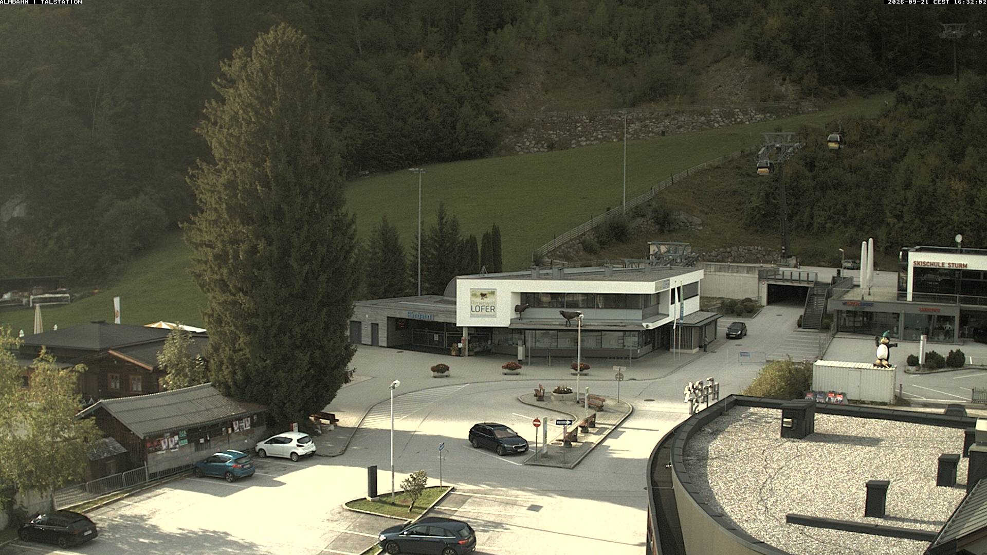 Archived image Webcam Lofereralmbahn 1 base station
