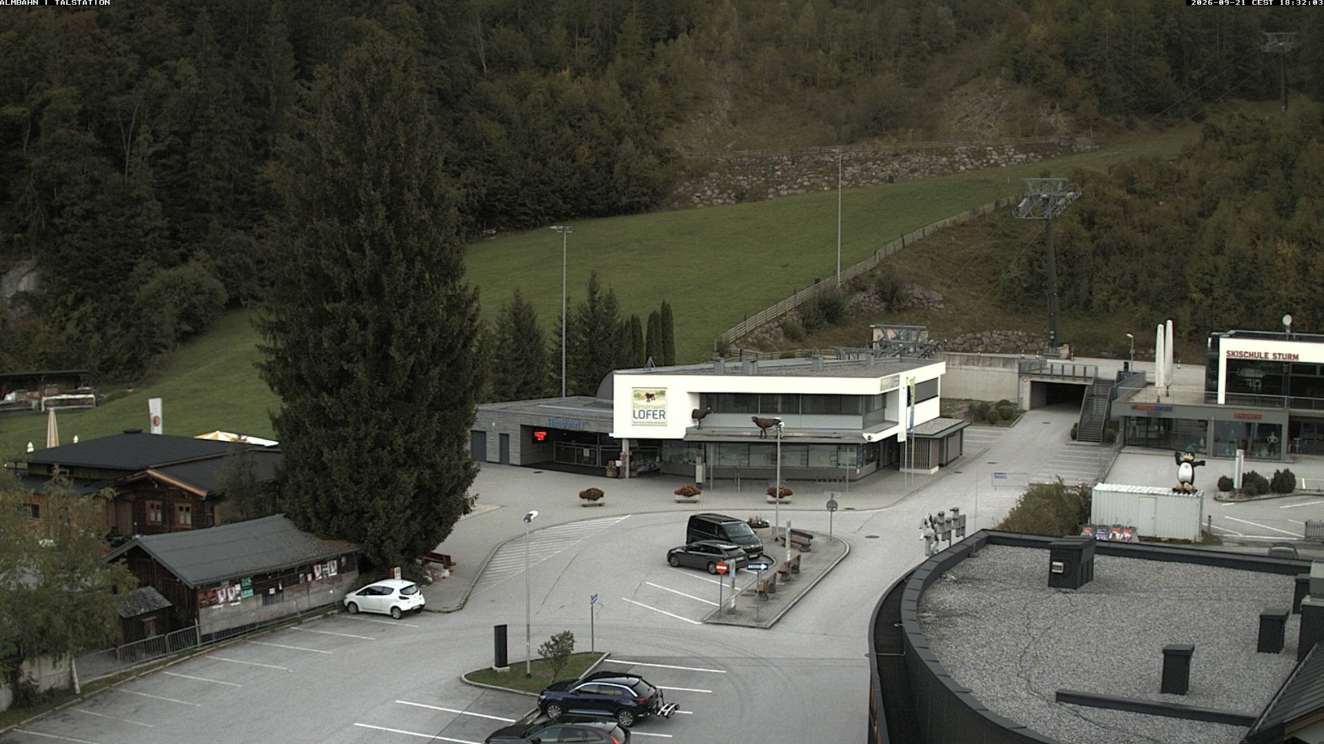 Archiv Foto Webcam Lofereralmbahn 1 - Talstation