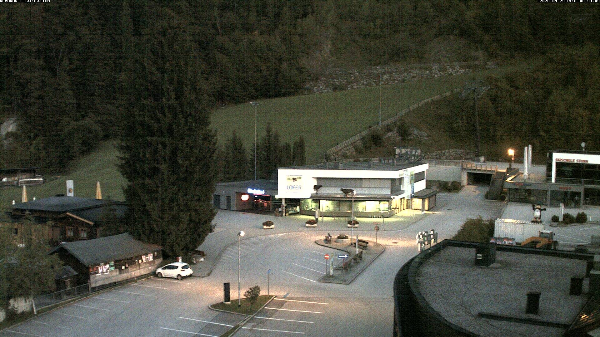 Archiv Foto Webcam Lofereralmbahn 1 - Talstation
