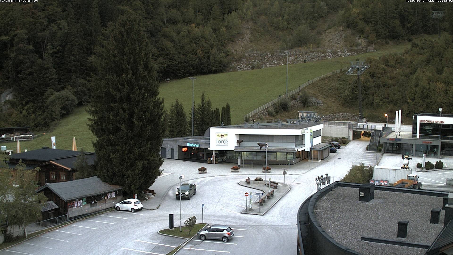 Archiv Foto Webcam Lofereralmbahn 1 - Talstation