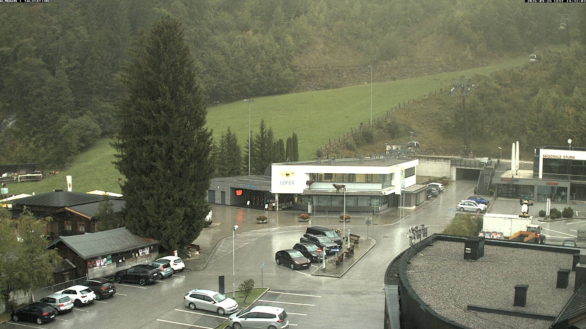 Archiv Foto Webcam Lofereralmbahn 1 - Talstation
