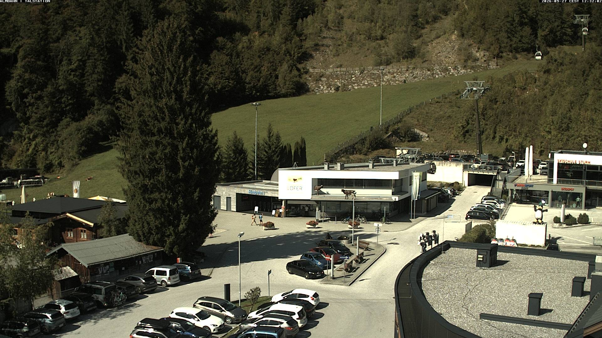 Archiv Foto Webcam Lofereralmbahn 1 - Talstation