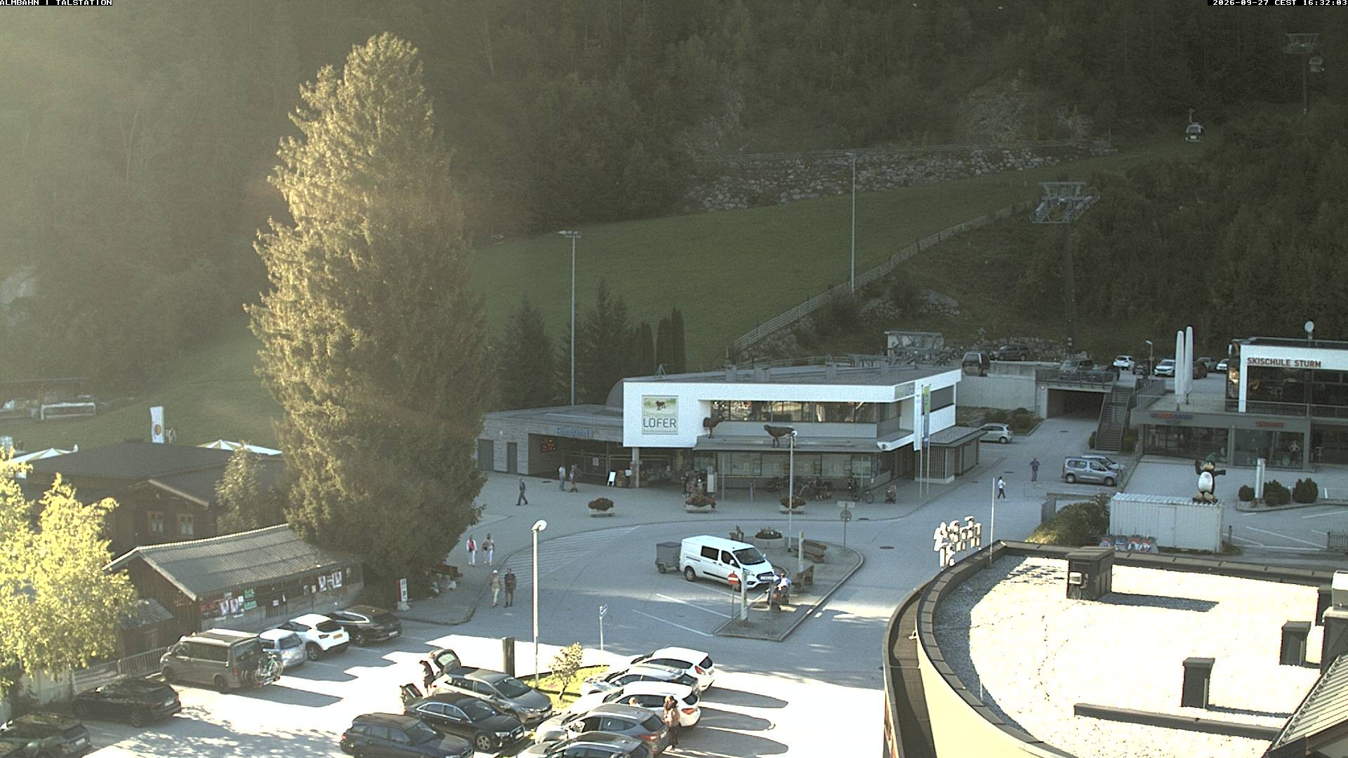 Archiv Foto Webcam Lofereralmbahn 1 - Talstation