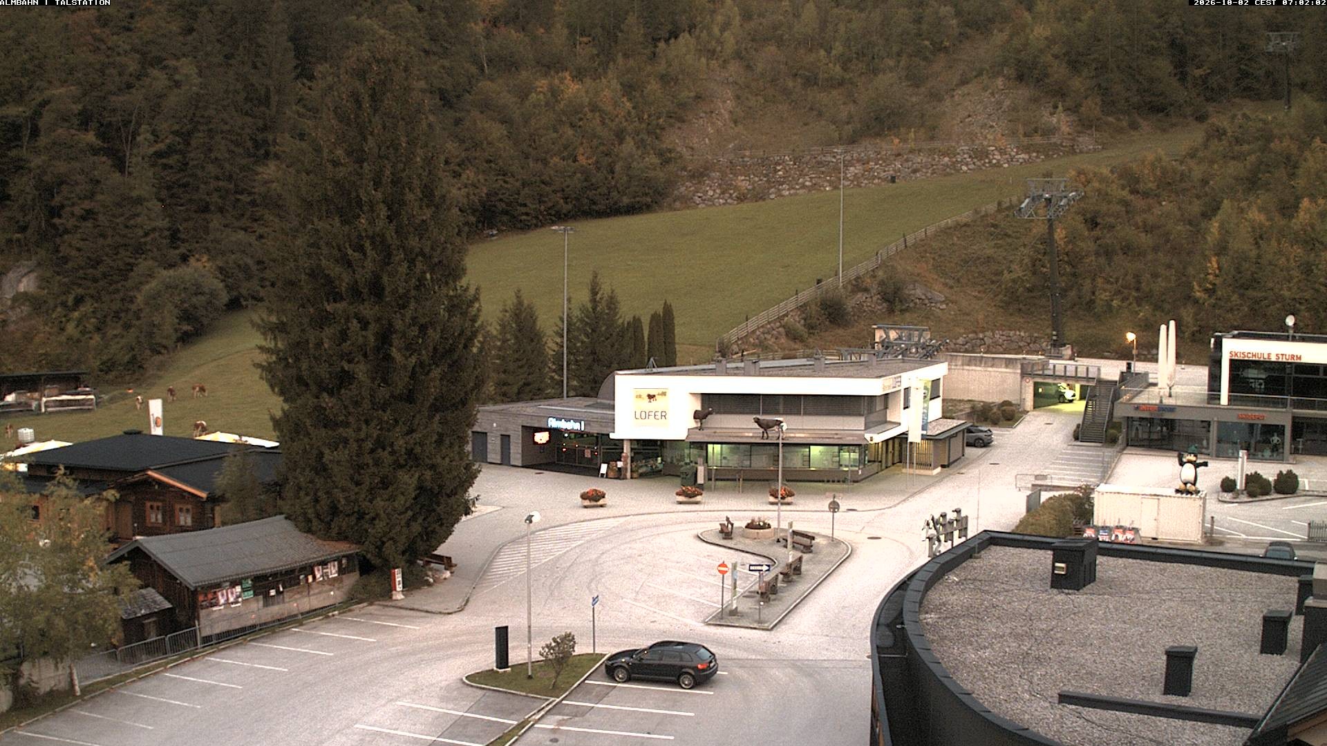 Archiv Foto Webcam Lofereralmbahn 1 - Talstation