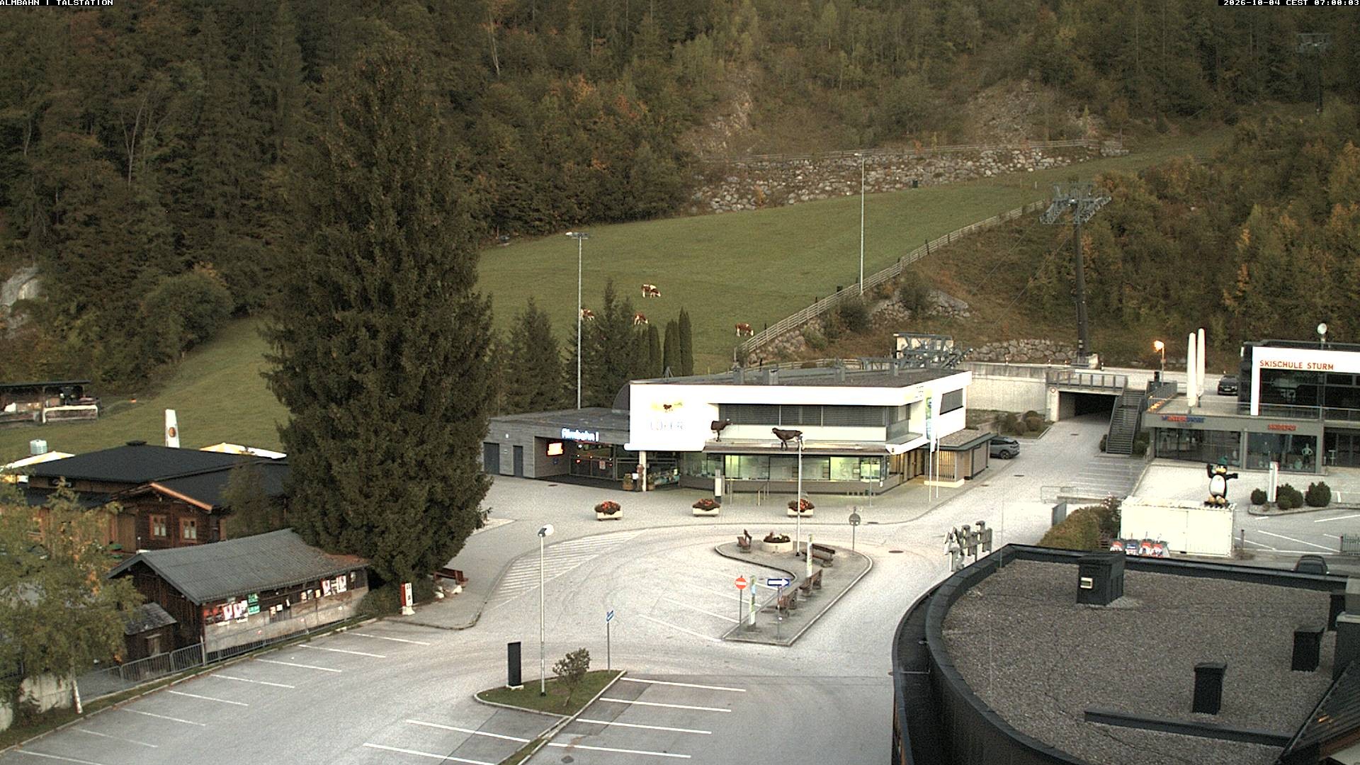 Archiv Foto Webcam Lofereralmbahn 1 - Talstation