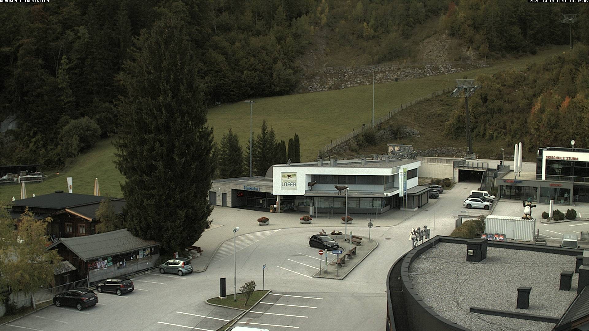 Archiv Foto Webcam Lofereralmbahn 1 - Talstation